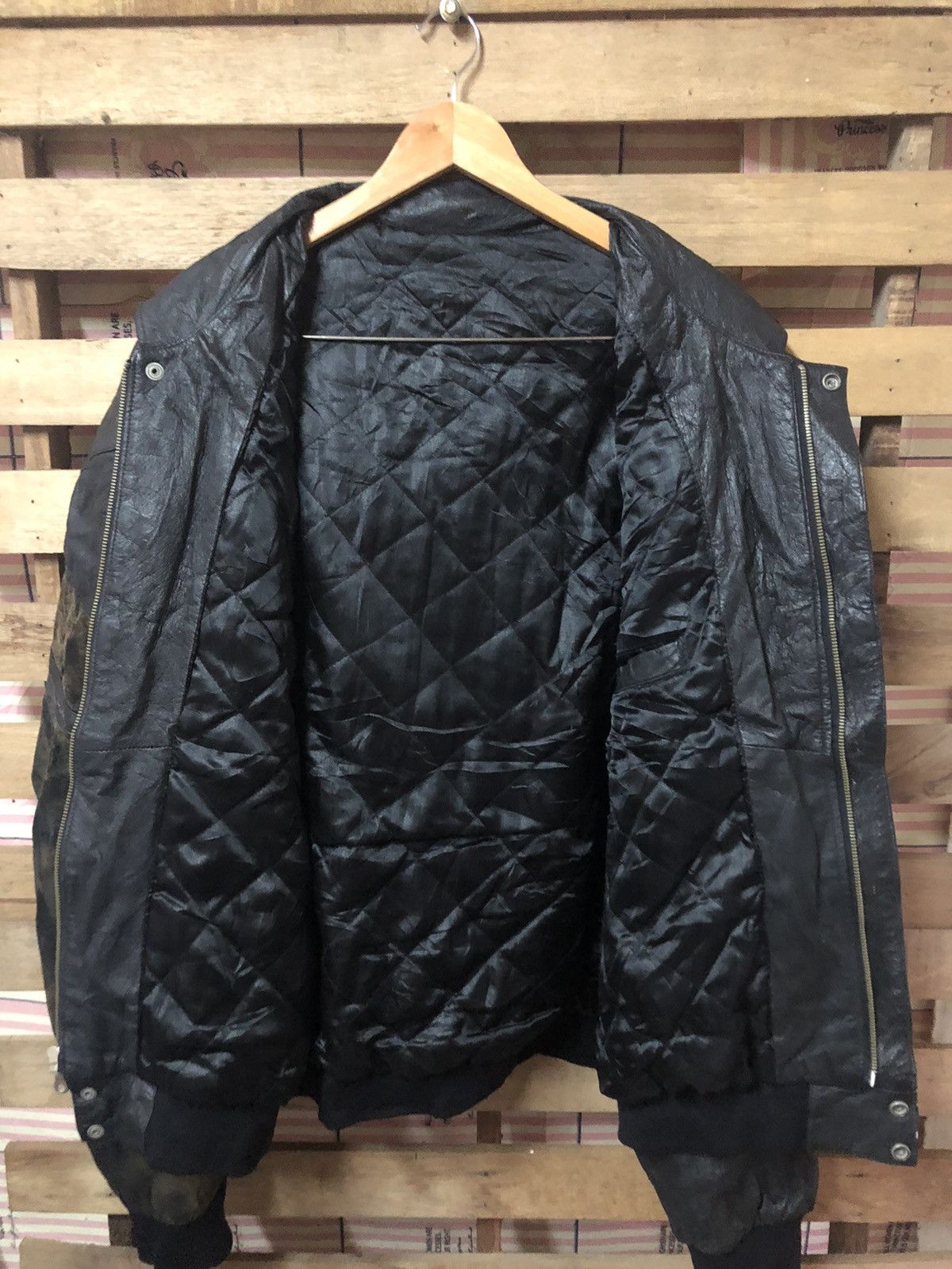 Jeff Hamilton × NFL Vintage Jeff Hamilton X Raiders Sun Faded Leather Jacket Size US XL / EU 56 / 4 - 3 Thumbnail