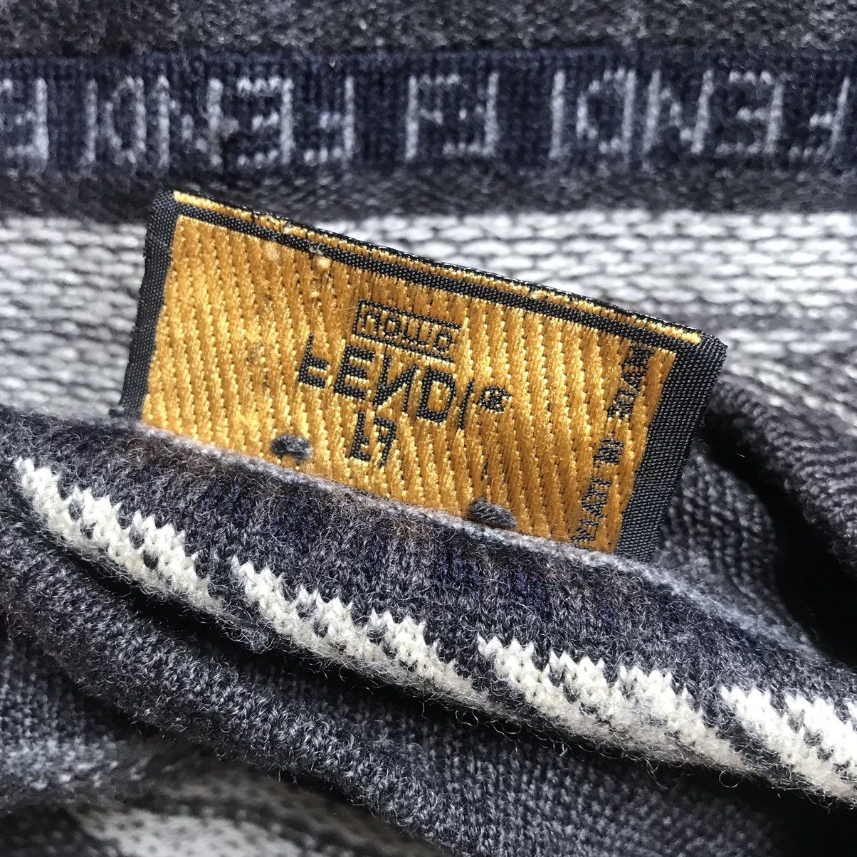 Fendi Fendi Pullover Wool Sweater Size US L / EU 52-54 / 3 - 7 Thumbnail