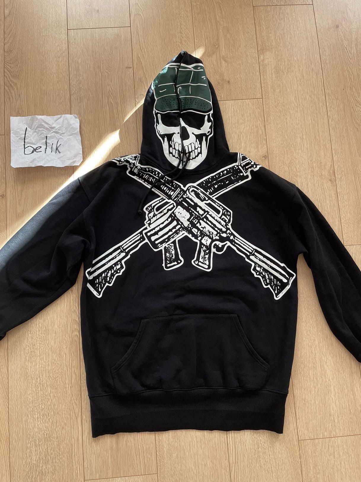 トップス VETEMENTS 19SS ARMY HOODIE VETEMENTS Army Hoodie in Black | FWRD