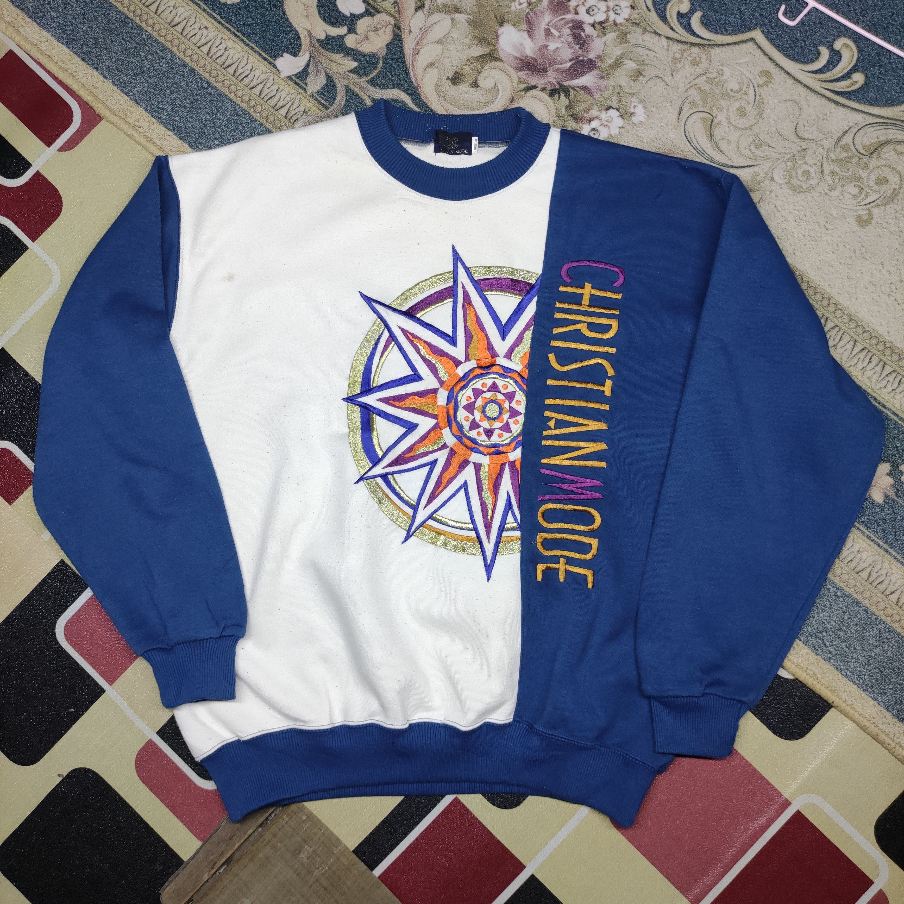 Vintage RARE🔥Vintage Christian Mode Sweatshirt BigLogo Embroidered Size US L / EU 52-54 / 3 - 2 Thumbnail