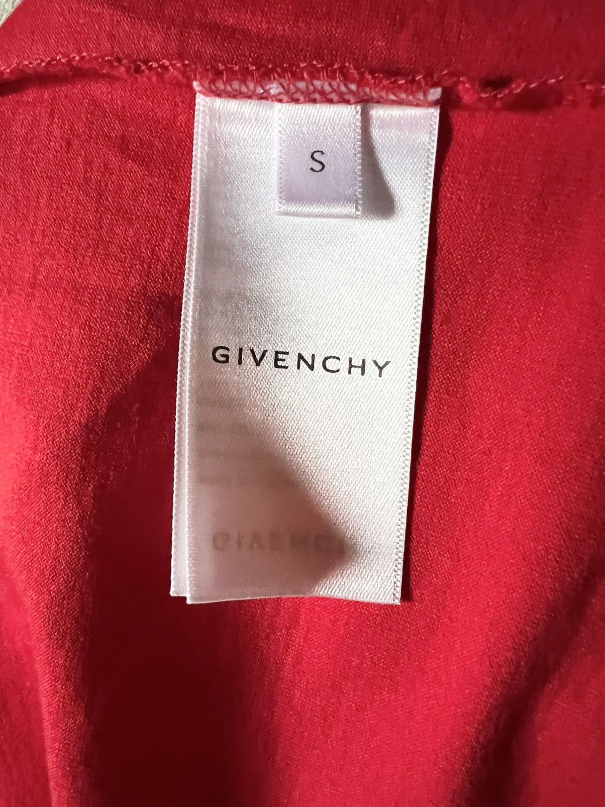 Givenchy BNWT GIVENCHY TROMPE LOEIL LOGO TEE Size US S / EU 44-46 / 1 - 4 Thumbnail