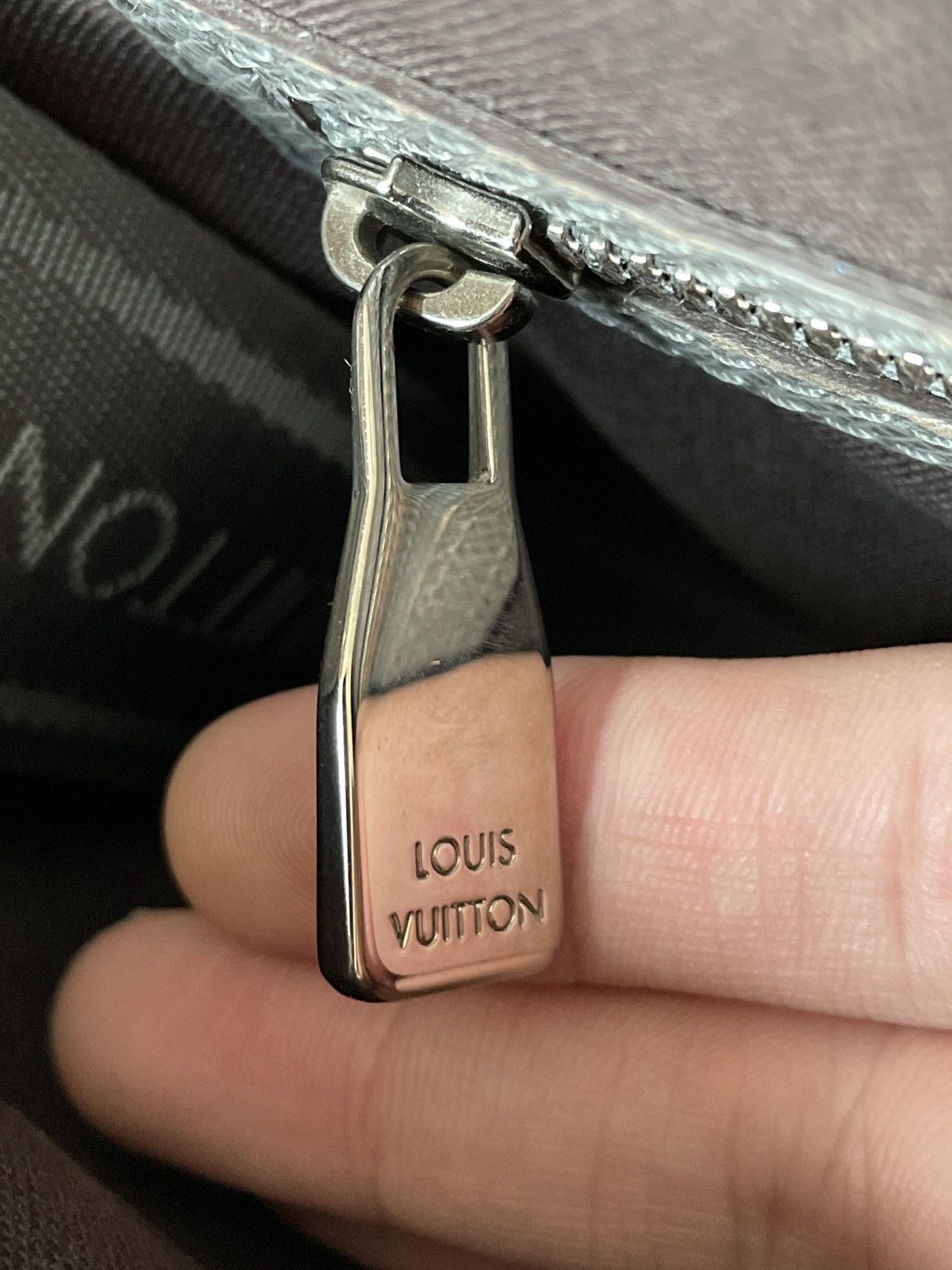 Louis Vuitton Louis Vuitton ROMAN MESSENGER MM Size ONE SIZE - 9 Thumbnail