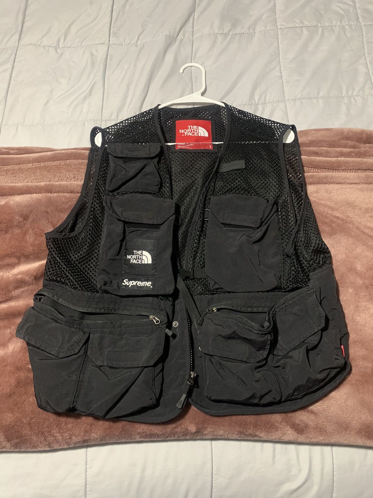 Supreme × The North Face Supreme x The North Face Cargo Vest (L 