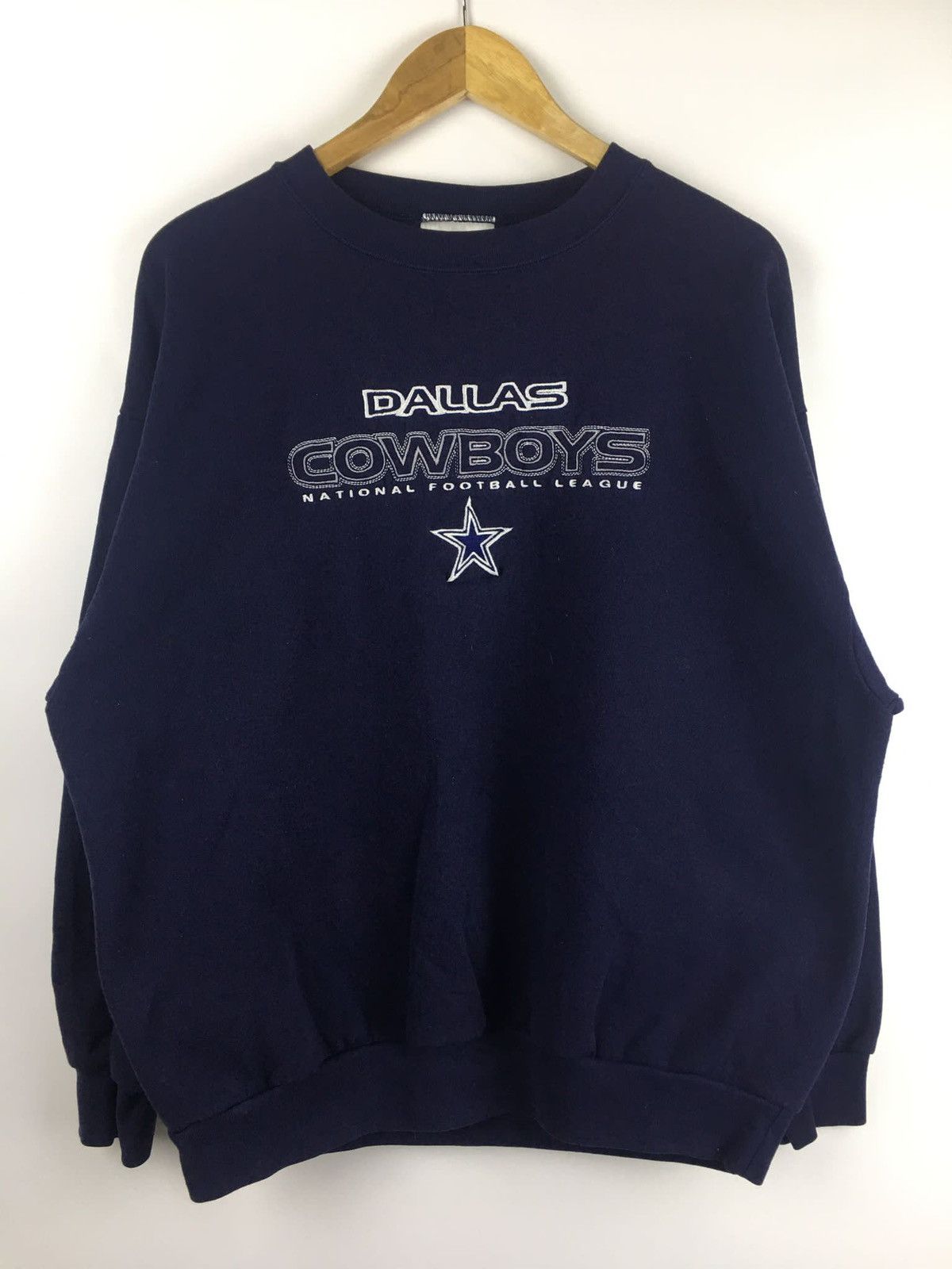 Vintage Dallas Cowboys embroidered 90's NFL navy Crewneck