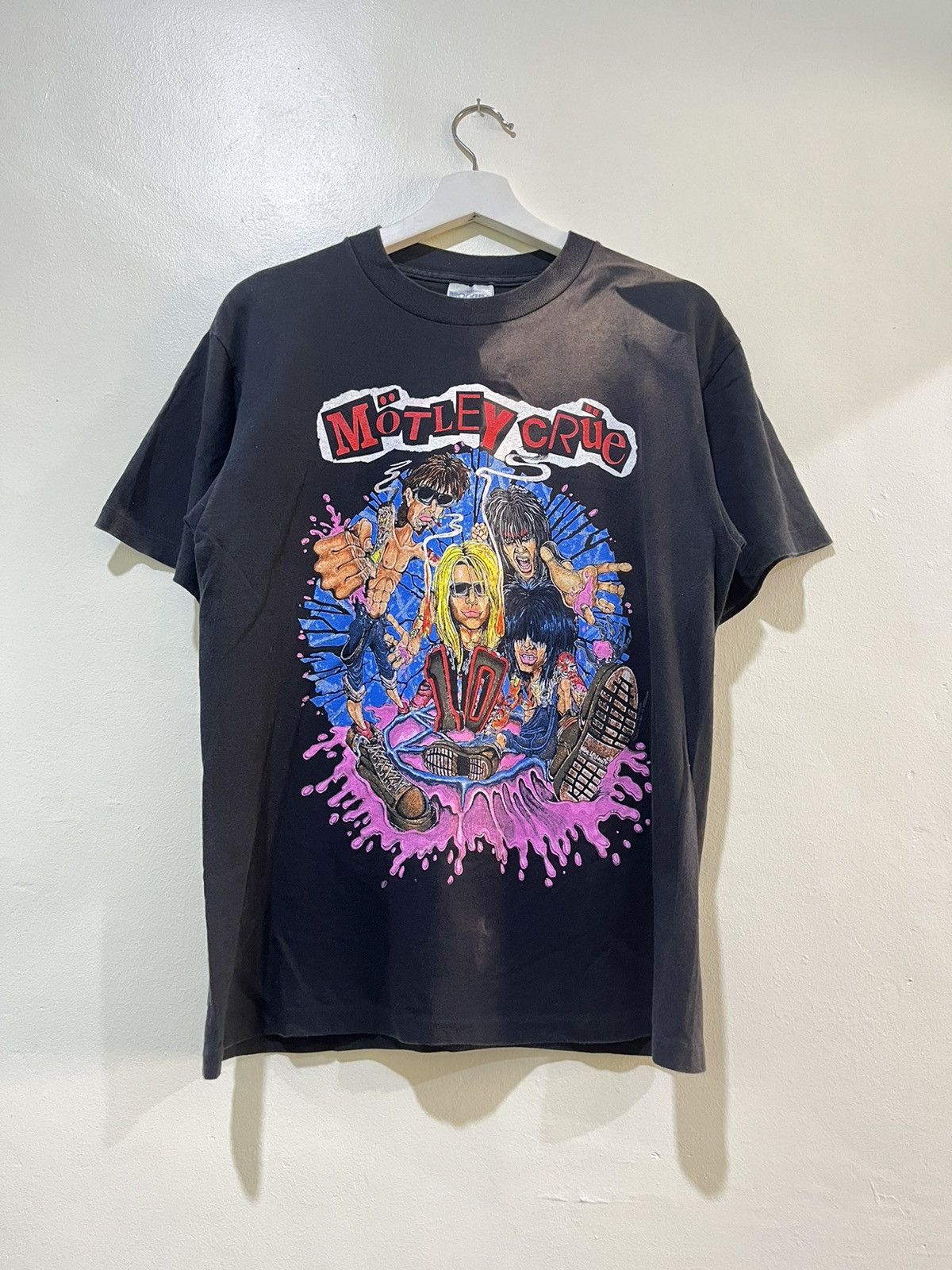 Vintage Vintage MOTLEY CRUE 1991 T-shirt | Grailed