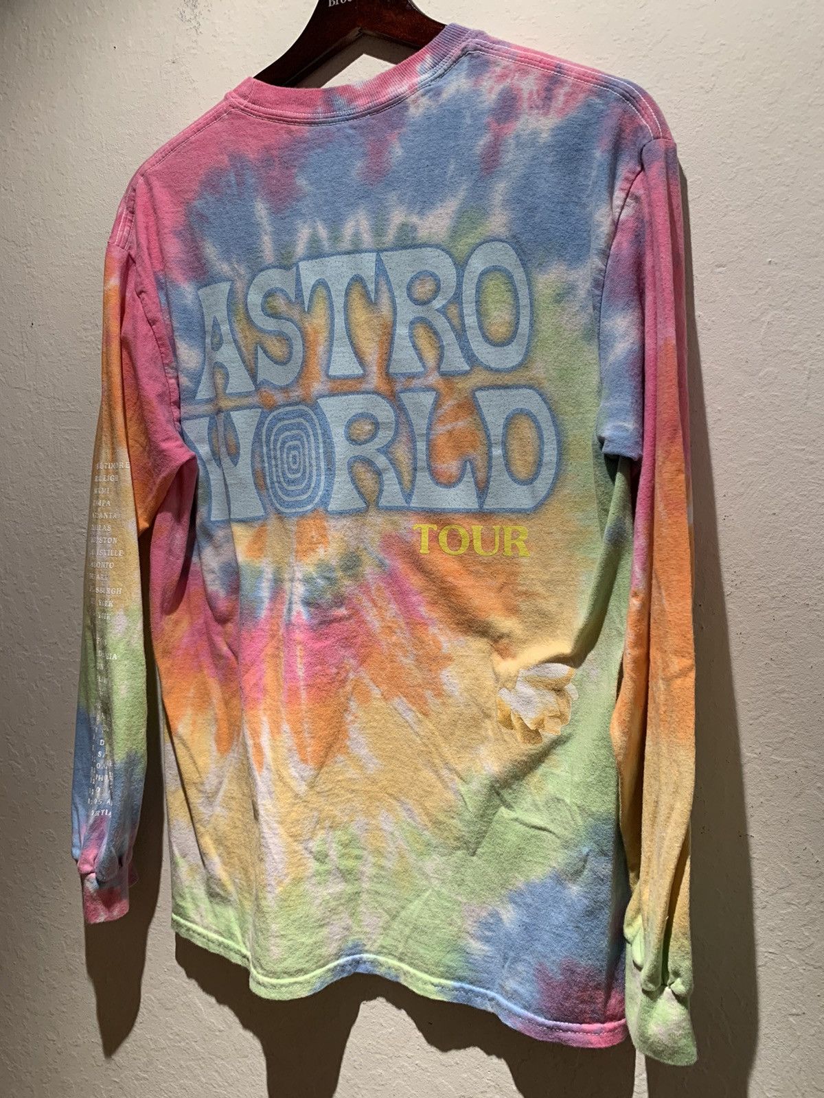 Band Tees × Designer × Travis Scott *RARE* Travis Scott Astroworld Tour Wish You Were Here Shirt Size US M / EU 48-50 / 2 - 2 Thumbnail