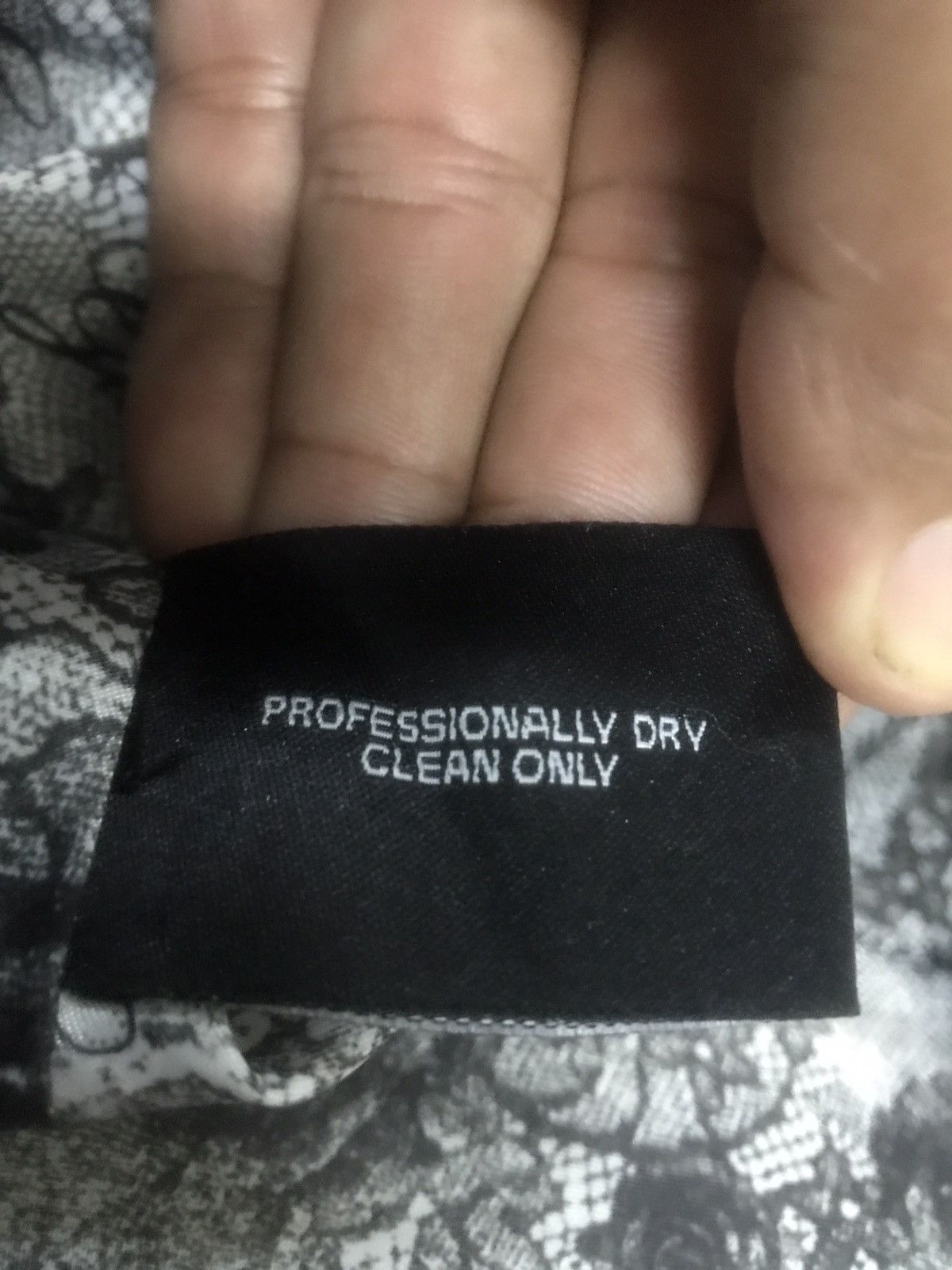 Guess GUESS LOS ANGELES Size US M / EU 48-50 / 2 - 10 Thumbnail