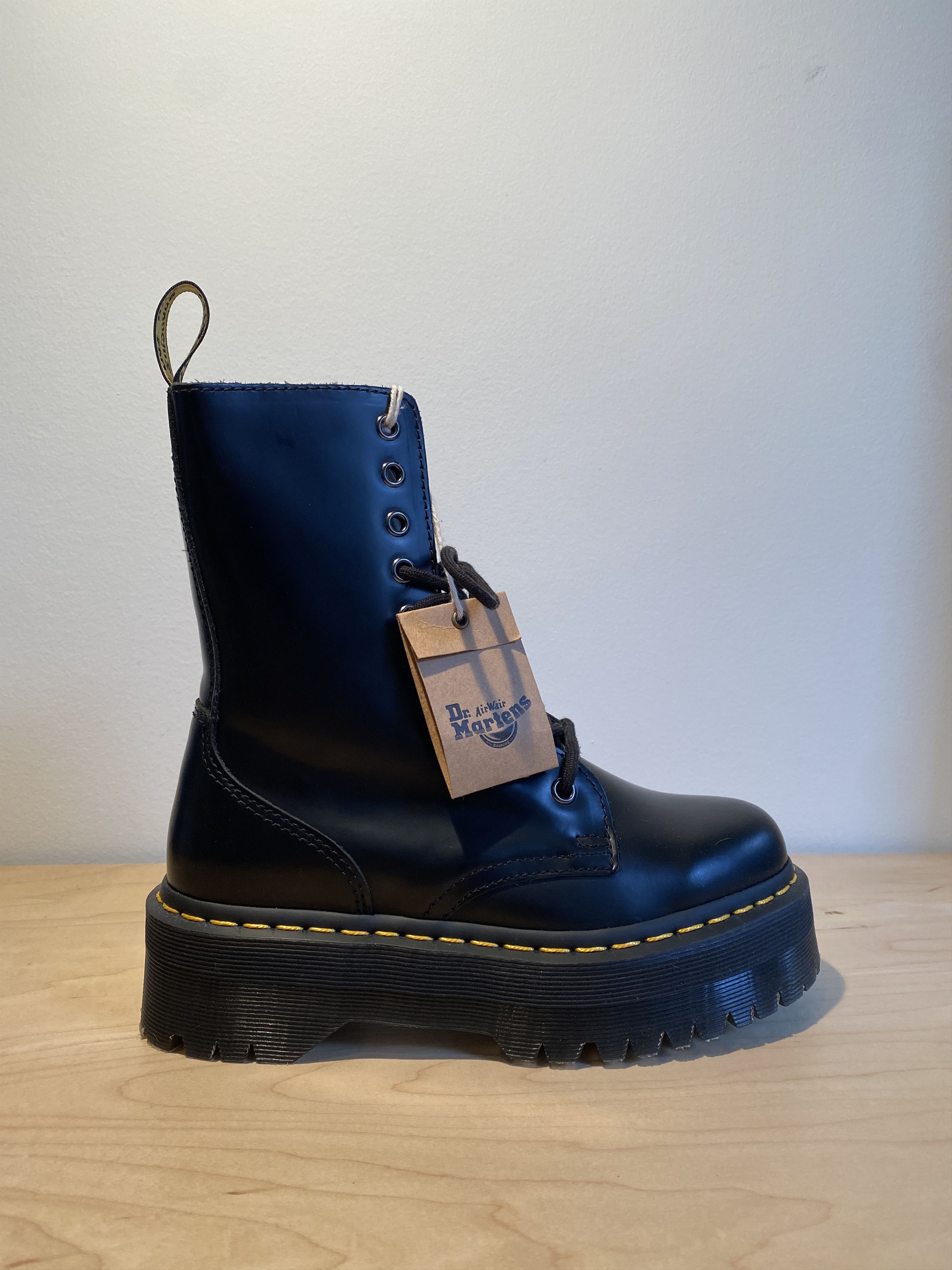Dr. Martens Dr. Martens Jadon Hi Smooth Leather Platform Boots Size US 6 / EU 39 - 1 Preview