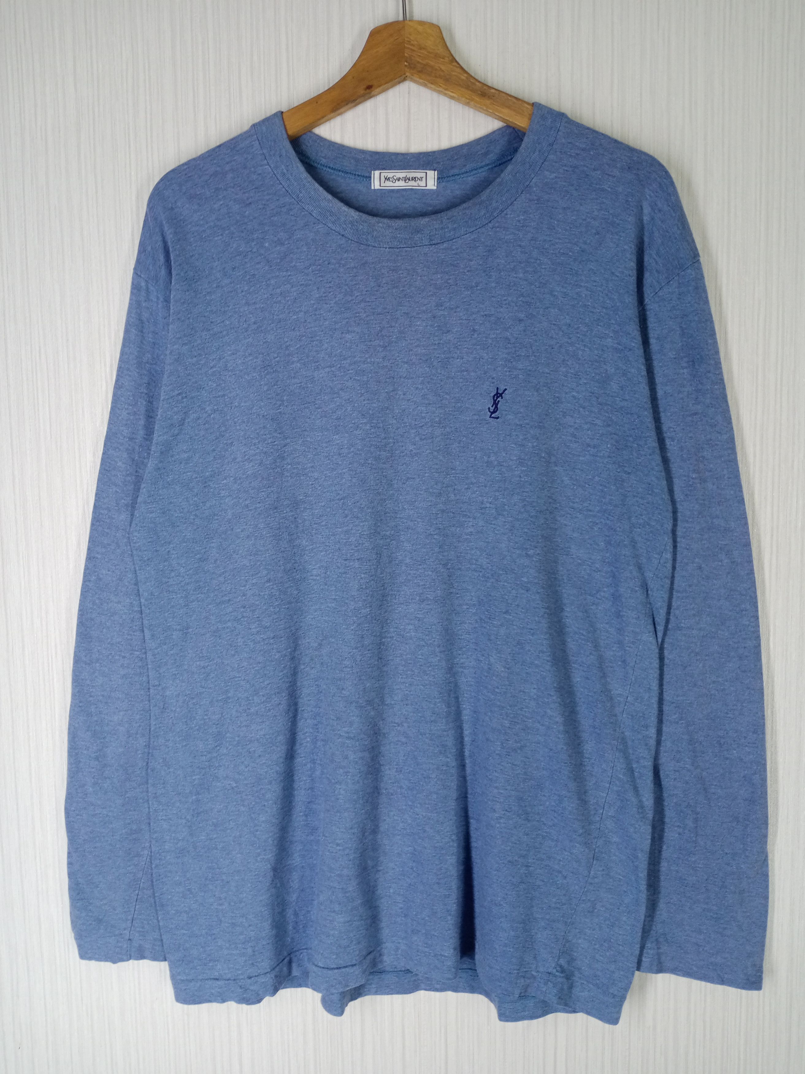 Yves Saint Laurent RARE VINTAGE YVES SAINT LAUREN SMALL LOGO TSHIRT Size US L / EU 52-54 / 3 - 2 Thumbnail