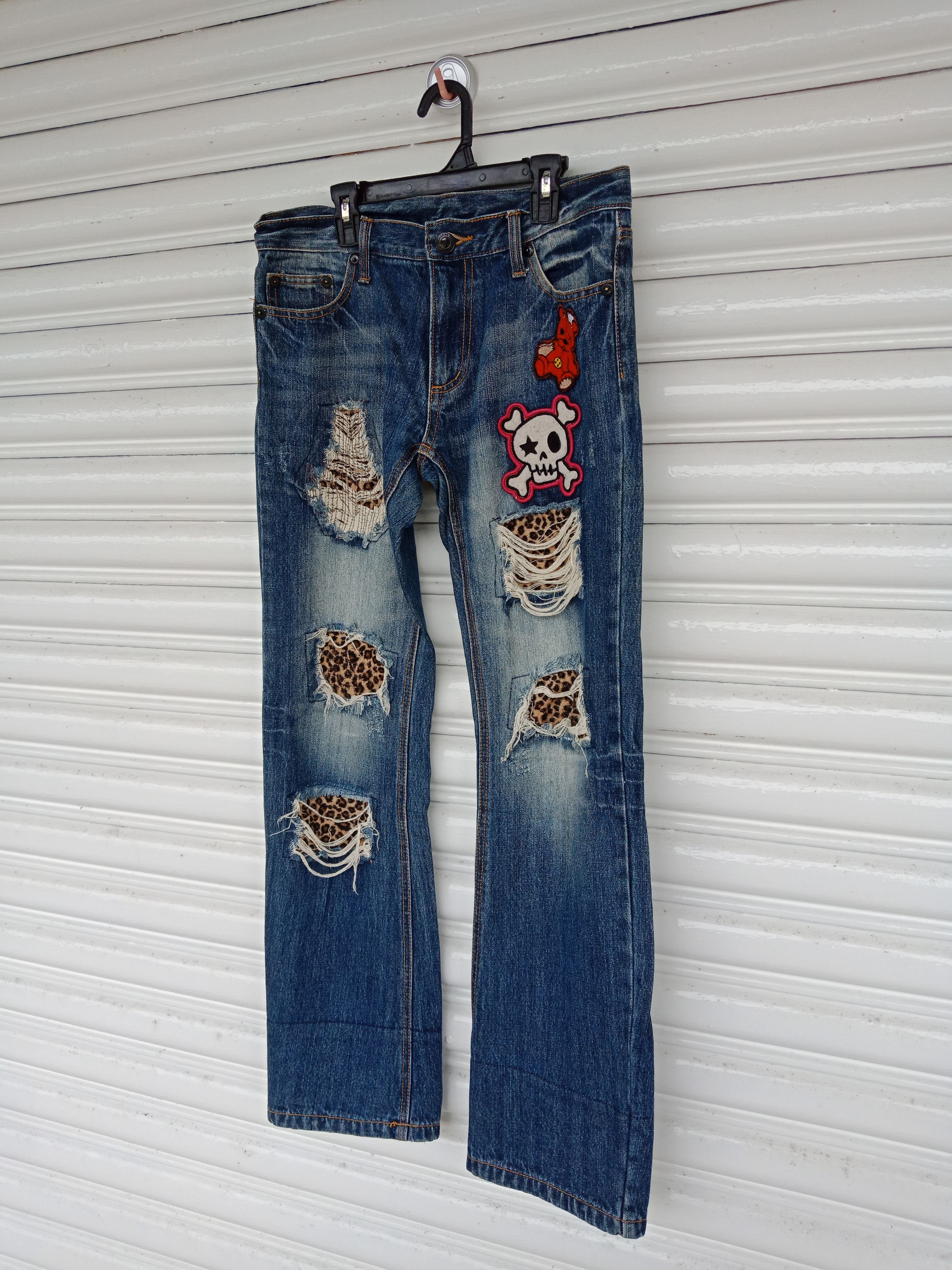 In The Attic Japanese Brand Patches Leopard Distressed Denim Size US 32 / EU 48 - 4 Thumbnail
