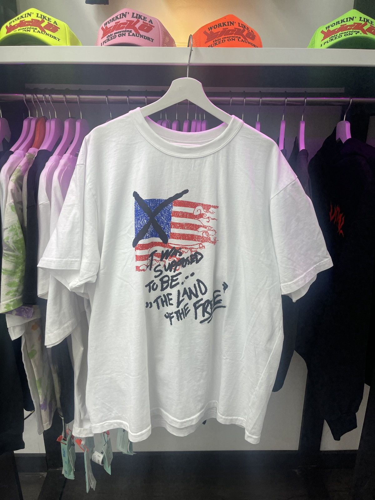 Barriers Barriers Land Of The “Free” Tee Size US XXL / EU 58 / 5 - 1 Thumbnail