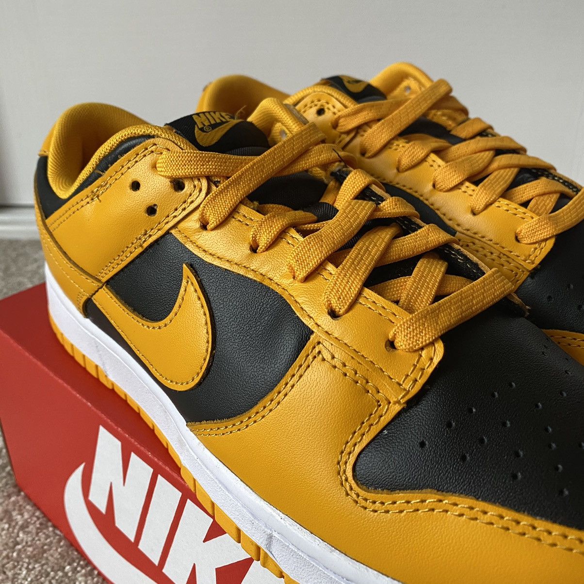 Nike Nike Dunk Low Goldenrod Yellow Size US 9 / EU 42 - 5 Thumbnail