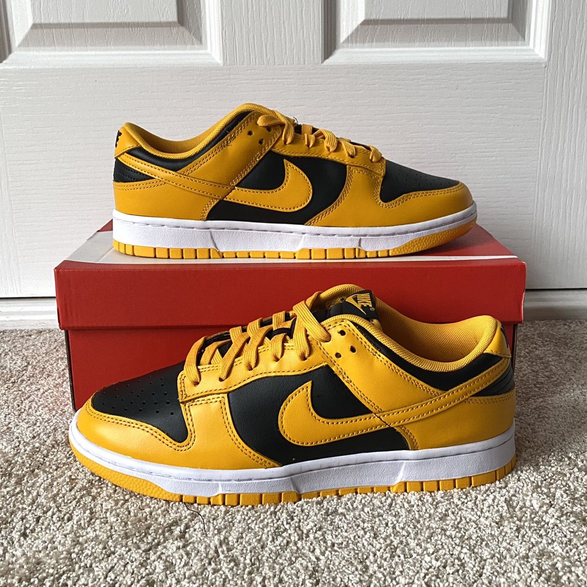 Nike Nike Dunk Low Goldenrod Yellow Size US 9 / EU 42 - 1 Thumbnail
