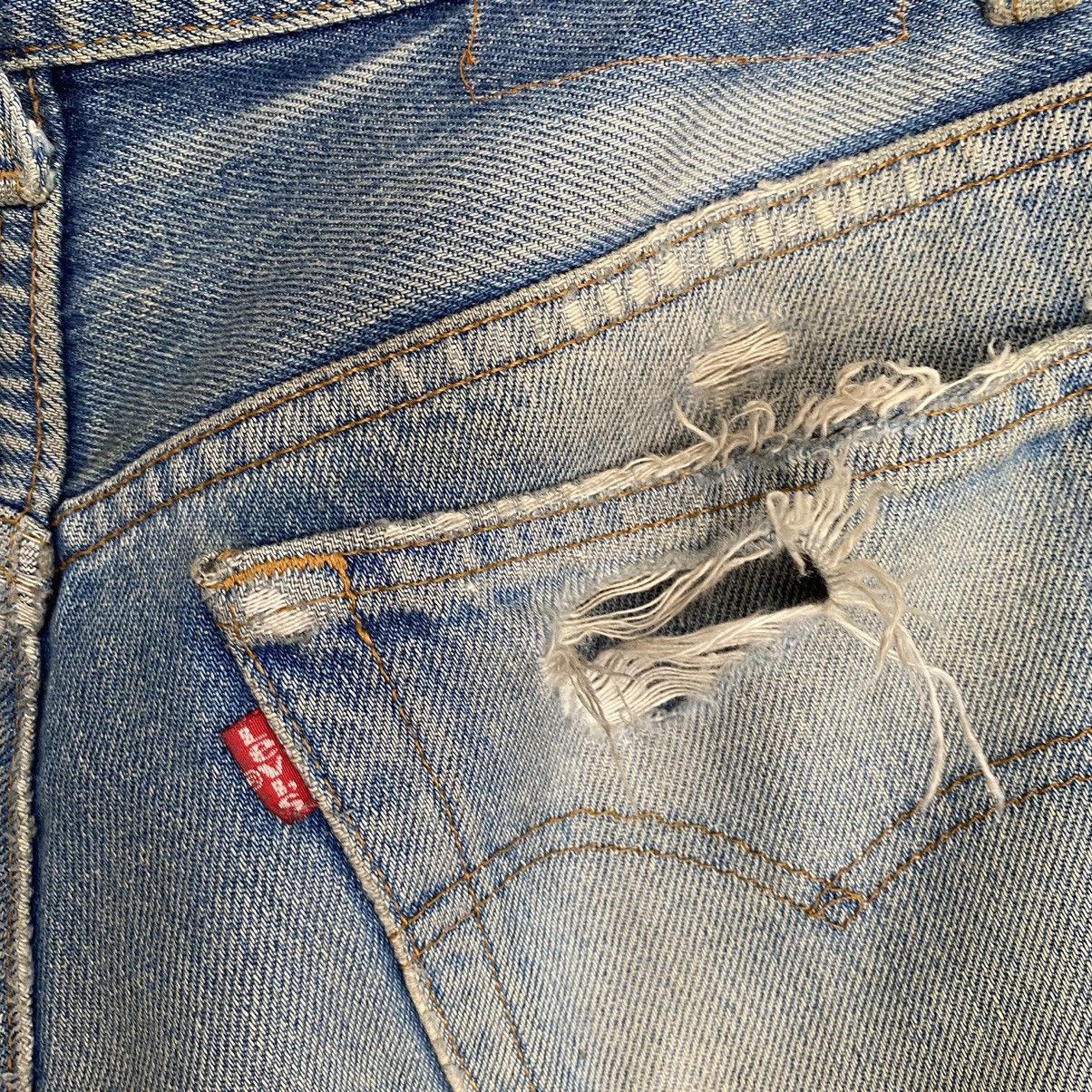 Levi's Vintage 80s Levis 501 Grunge Distressed Jeans 28x30 Size US 28 / EU 44 - 15 Thumbnail