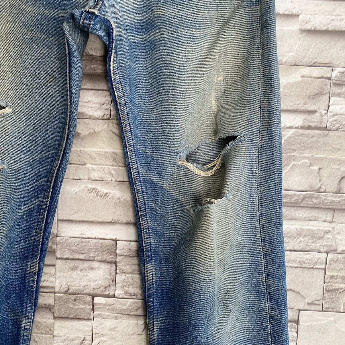 Levi's Vintage 80s Levis 501 Grunge Distressed Jeans 28x30 Size US 28 / EU 44 - 7 Thumbnail