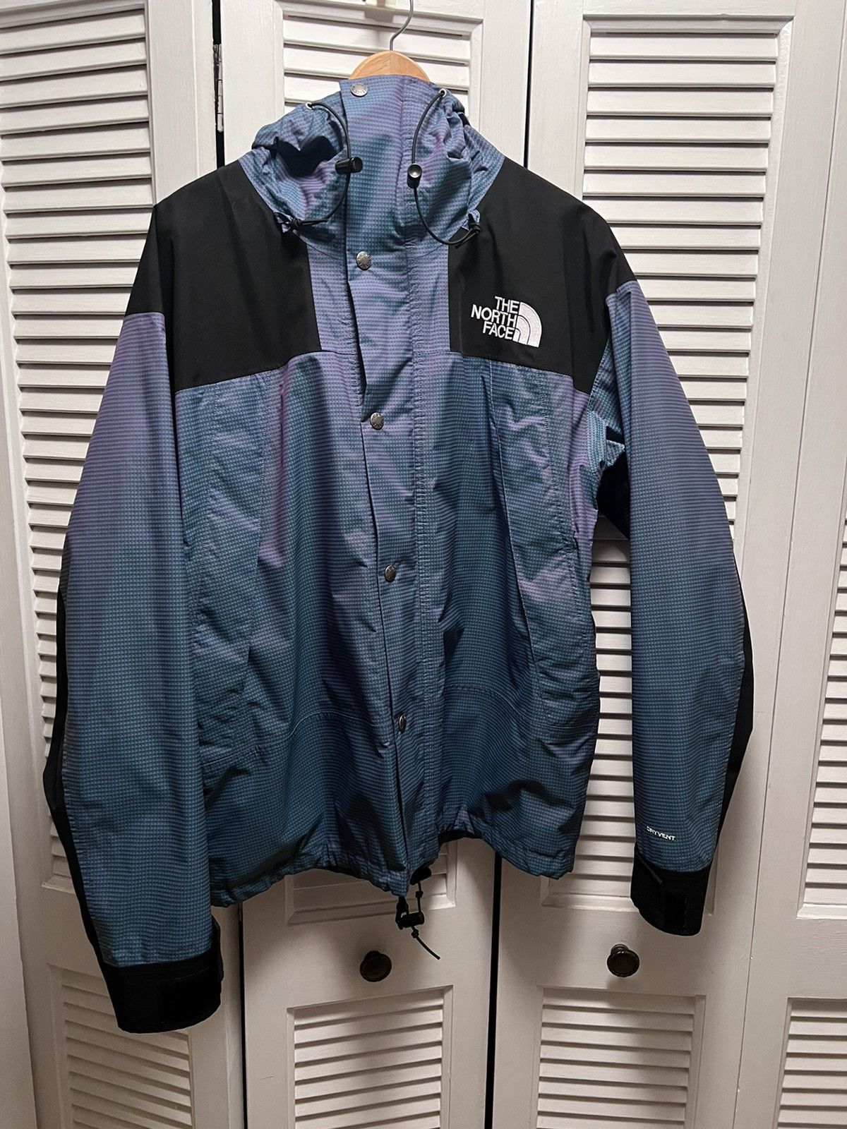 The North Face Iridescent pack 1990 Mountain Jacket Grailed