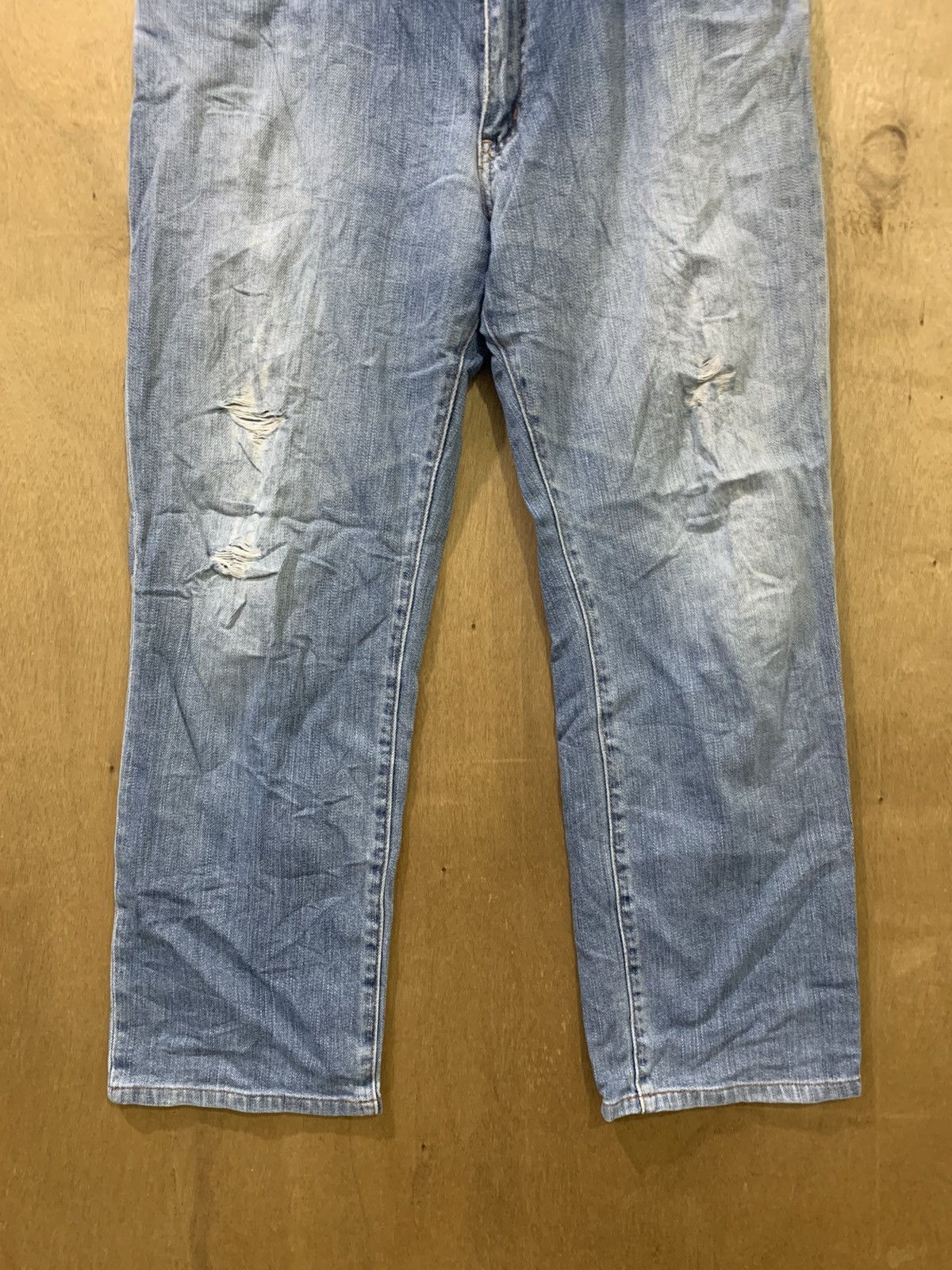 Japanese Brand × Uniqlo UNIQLO Vtg 90s Rugged Women Stonewash Distressed Denim Jeans Size US 34 / EU 50 - 5 Thumbnail