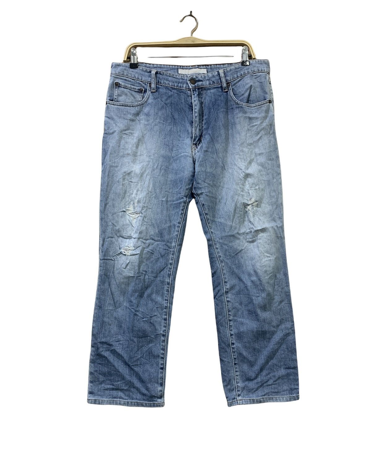 Japanese Brand × Uniqlo UNIQLO Vtg 90s Rugged Women Stonewash Distressed Denim Jeans Size US 34 / EU 50 - 1 Thumbnail