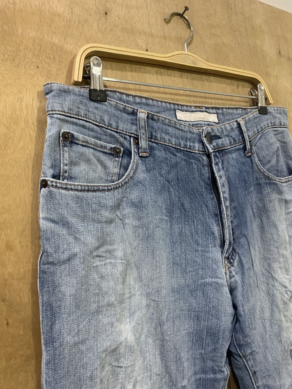 Japanese Brand × Uniqlo UNIQLO Vtg 90s Rugged Women Stonewash Distressed Denim Jeans Size US 34 / EU 50 - 6 Thumbnail