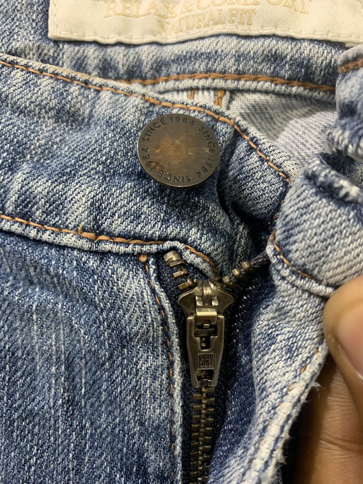 Japanese Brand × Uniqlo UNIQLO Vtg 90s Rugged Women Stonewash Distressed Denim Jeans Size US 34 / EU 50 - 11 Thumbnail