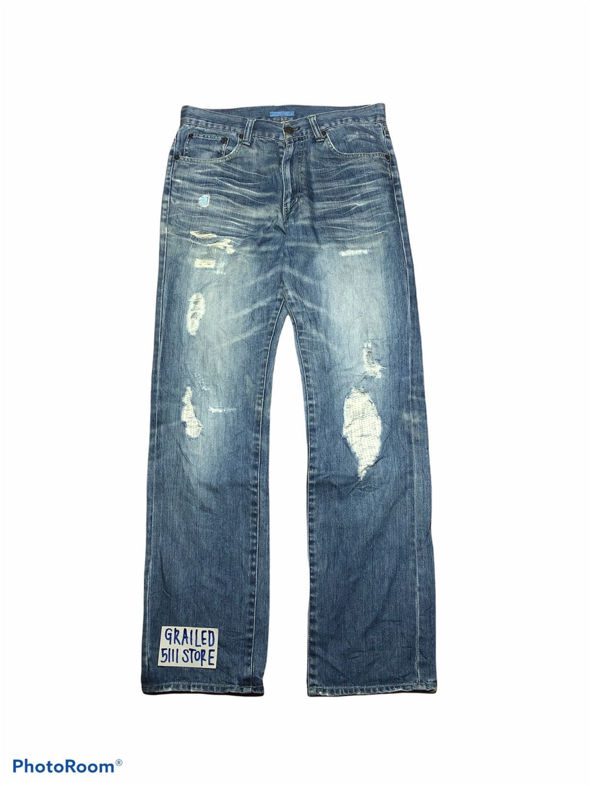 SHUCA DISTRESSED DENIM