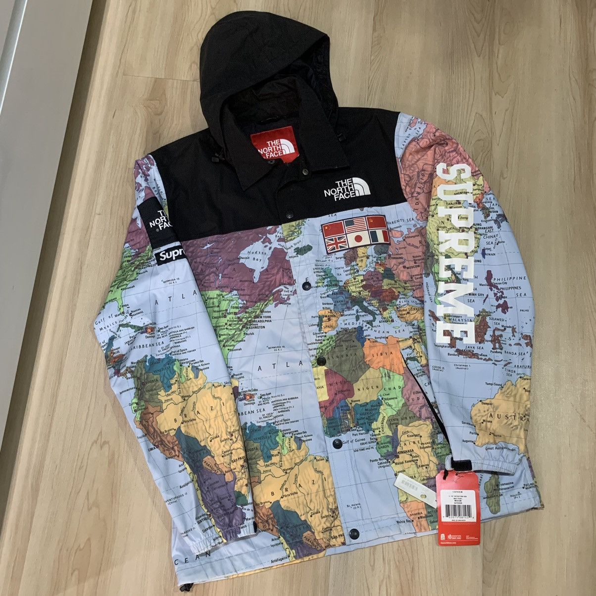 Supreme x The north face Expedition coach map atlas Rare!!