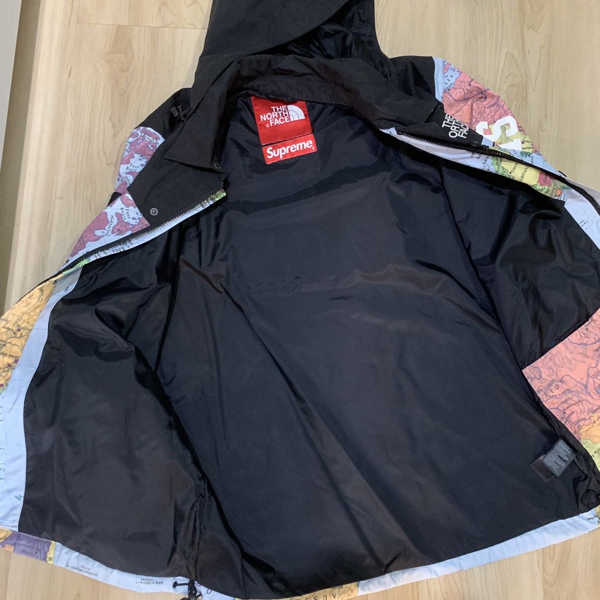 Supreme x The north face Expedition coach map atlas Rare!!