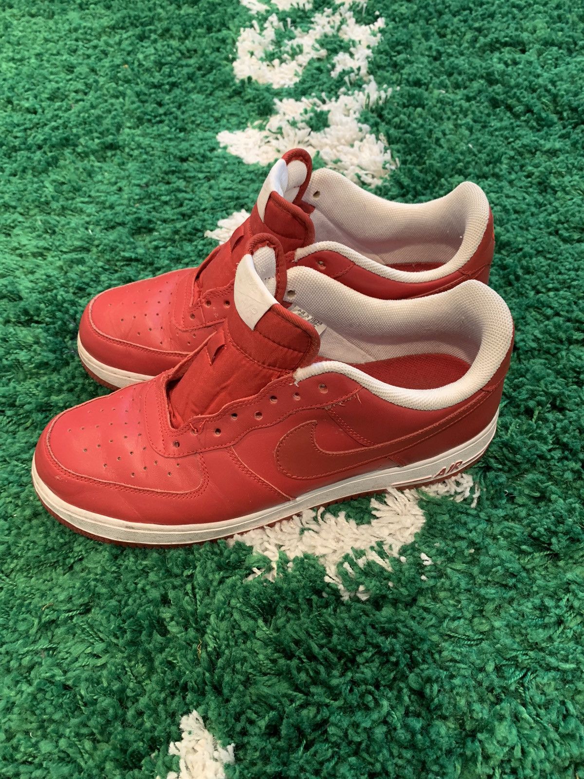 Nike Air Force 1 07 Varsity Red Size US 11 / EU 44 - 1 Thumbnail