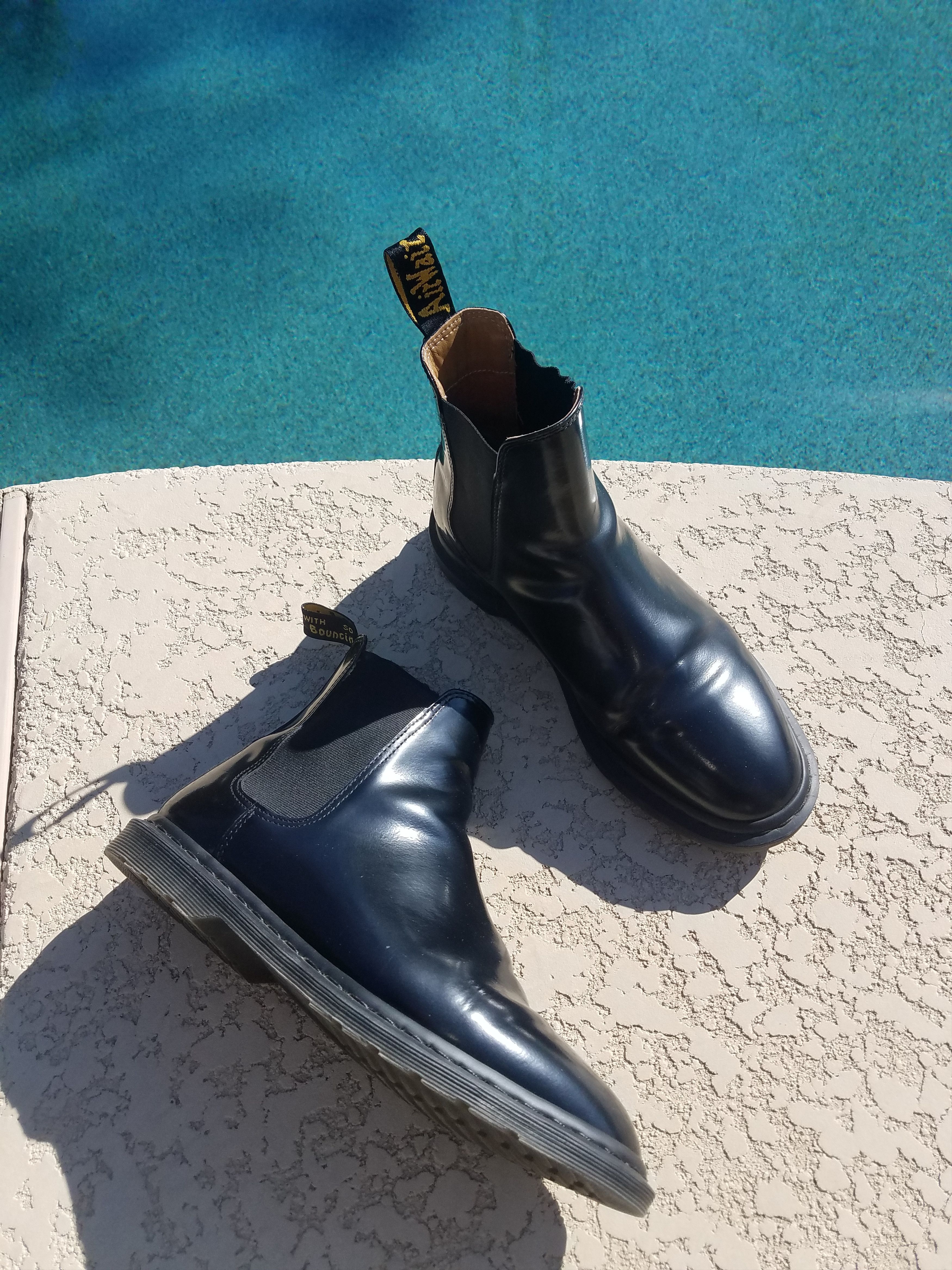 Dr shops martens graeme chelsea boots