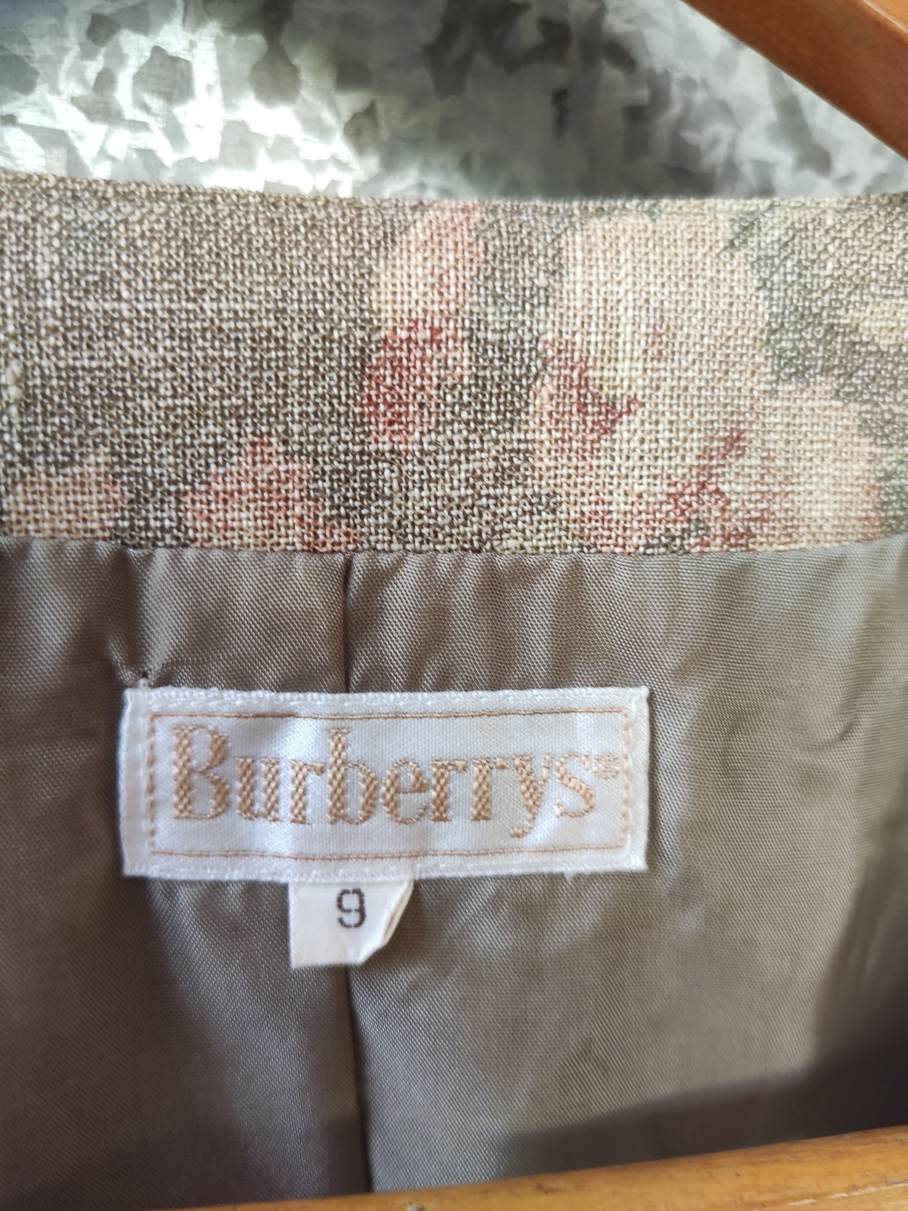 Burberry 🔥 Vintage Burberry's vest floral Size US S / EU 44-46 / 1 - 5 Thumbnail