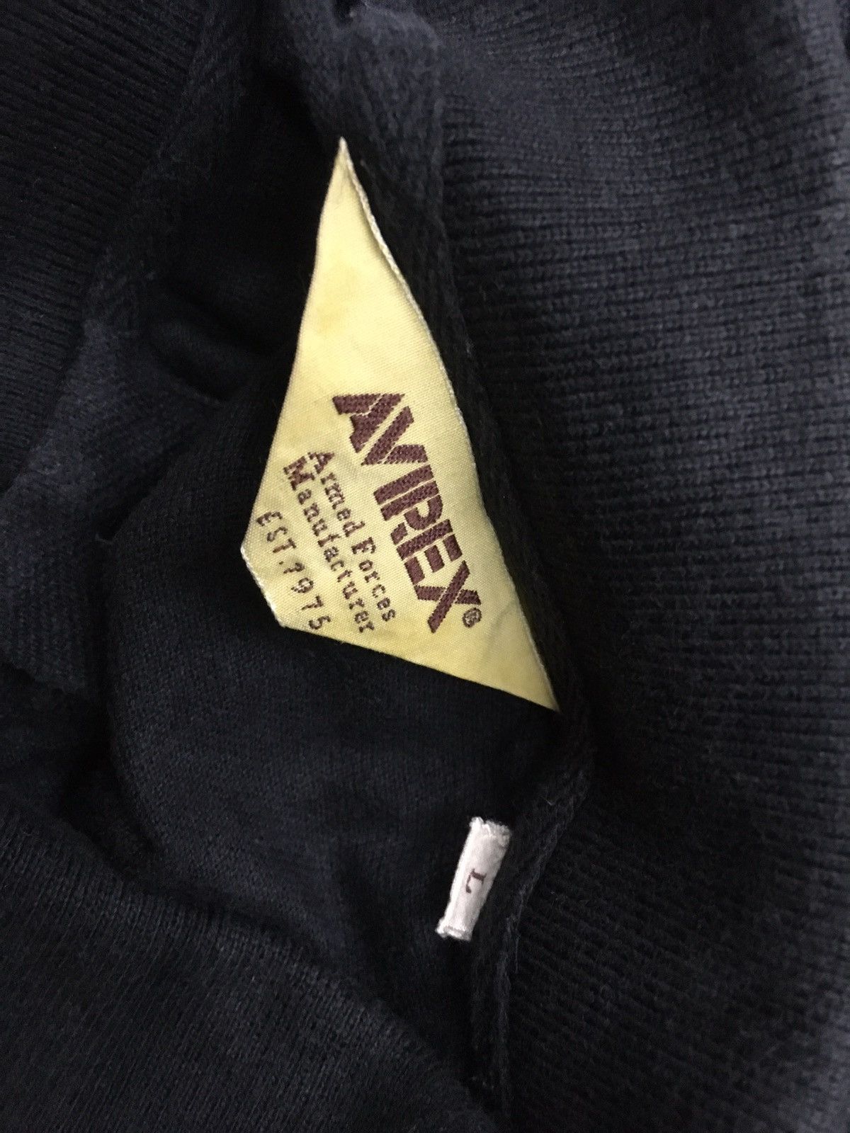 RARE AVIREX FULL PATCHES POLOS SHIRT LARGE SIZE