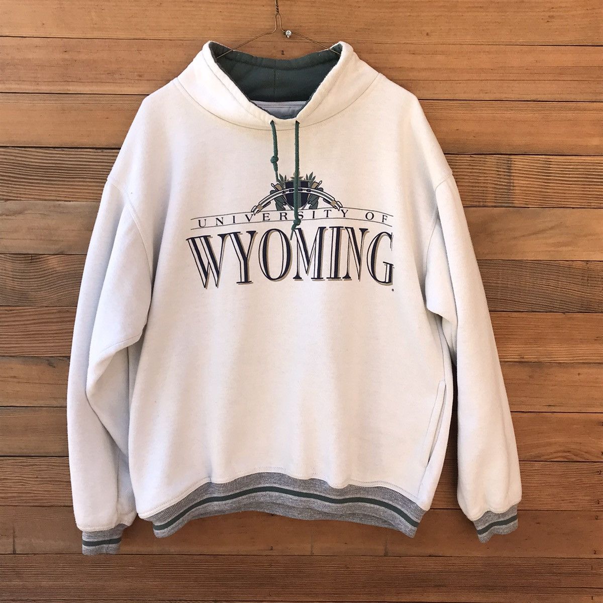 Vintage hoodie Nike Wyoming Cowboys NCAA Size L brown | eBay