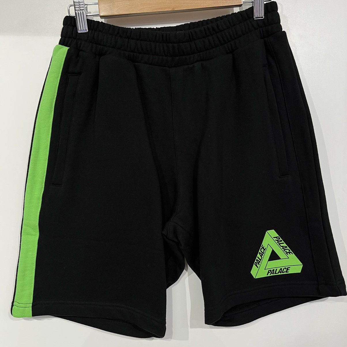 image of Palace Verto Shorts Black, Men's (Size 30)