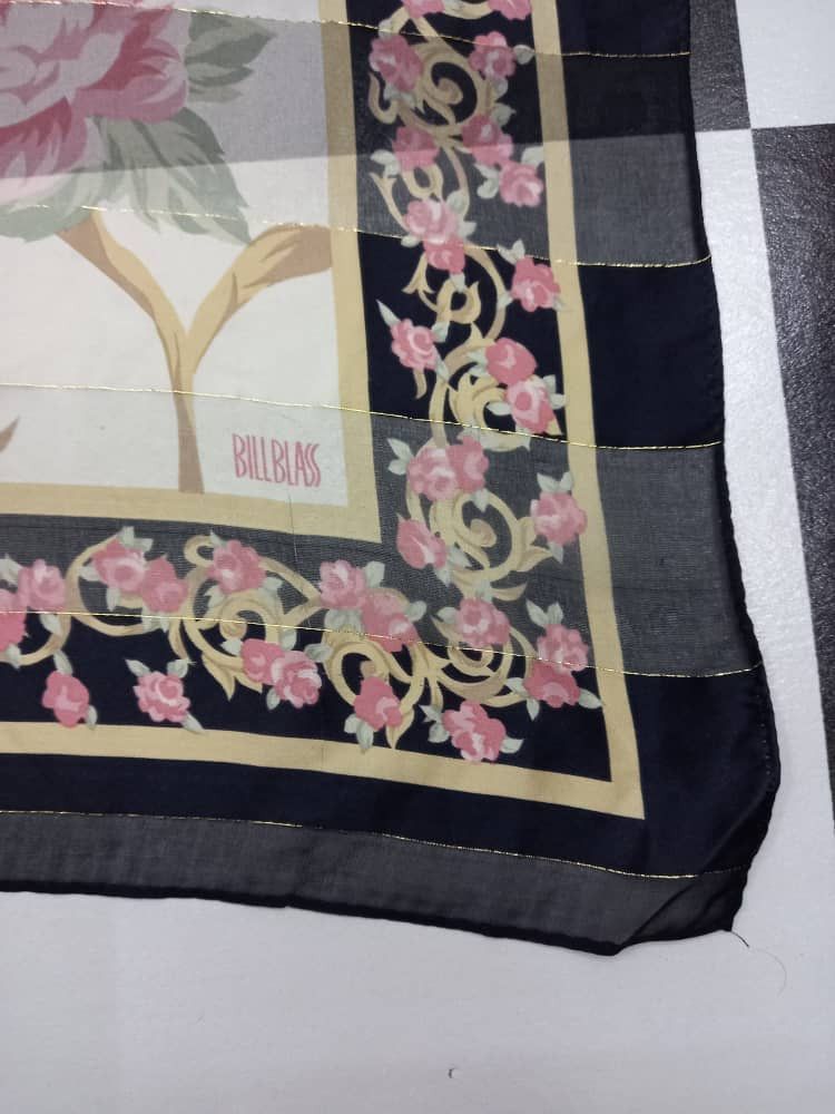 Bill Blass Bill Blass Scarf Size ONE SIZE - 2 Thumbnail