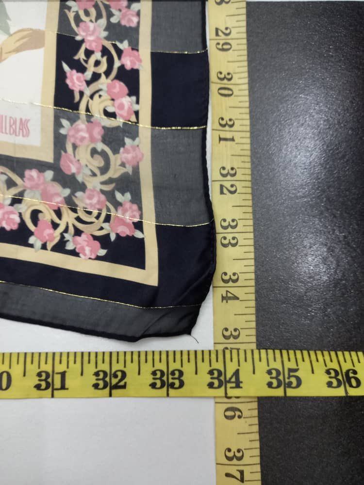 Bill Blass Bill Blass Scarf Size ONE SIZE - 6 Thumbnail