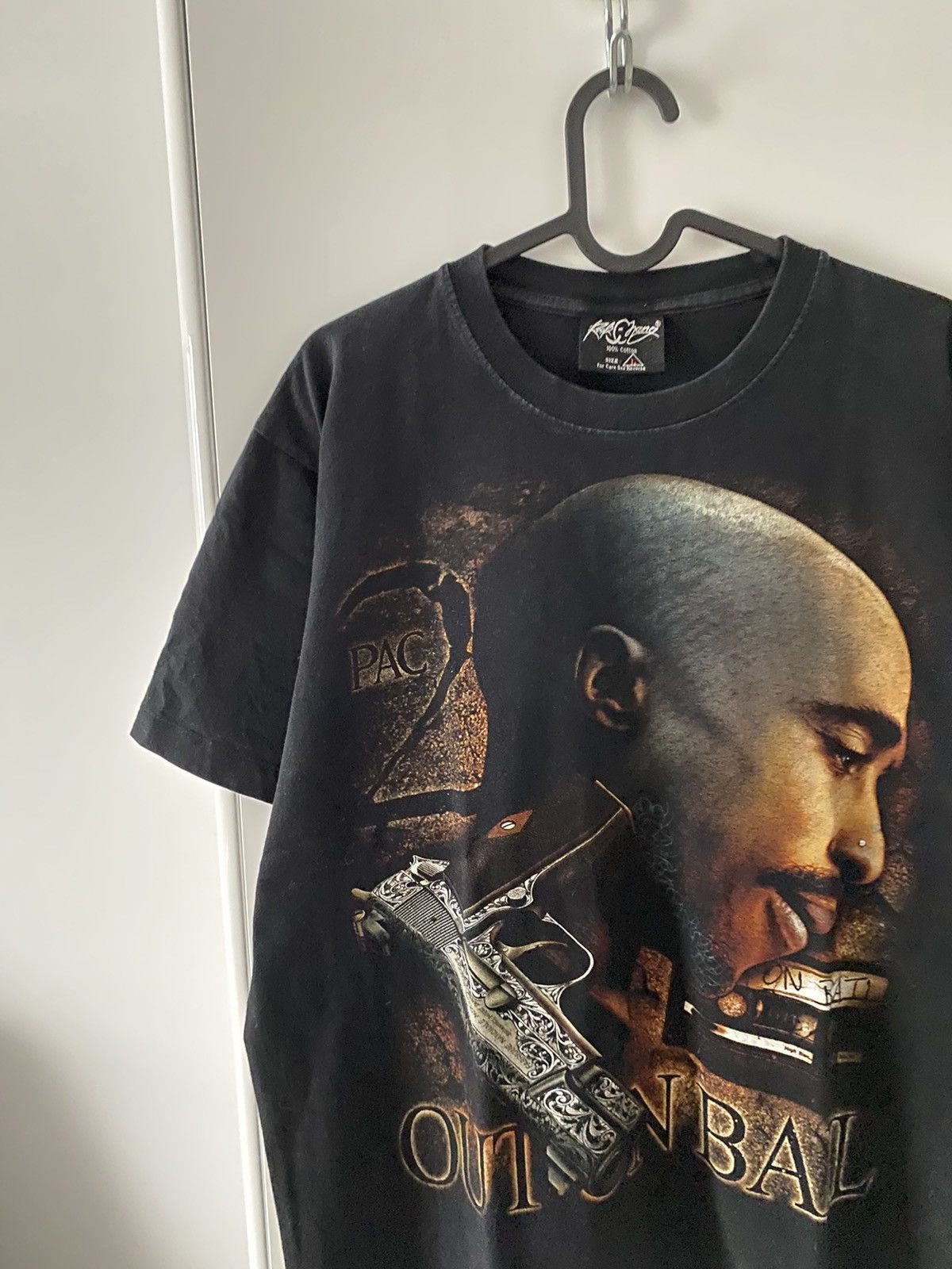 Band Tees × Rap Tees × Vintage Tupac 2pac 00s Vintage Out On Bail Rap Band Tour Rock Size US L / EU 52-54 / 3 - 3 Thumbnail