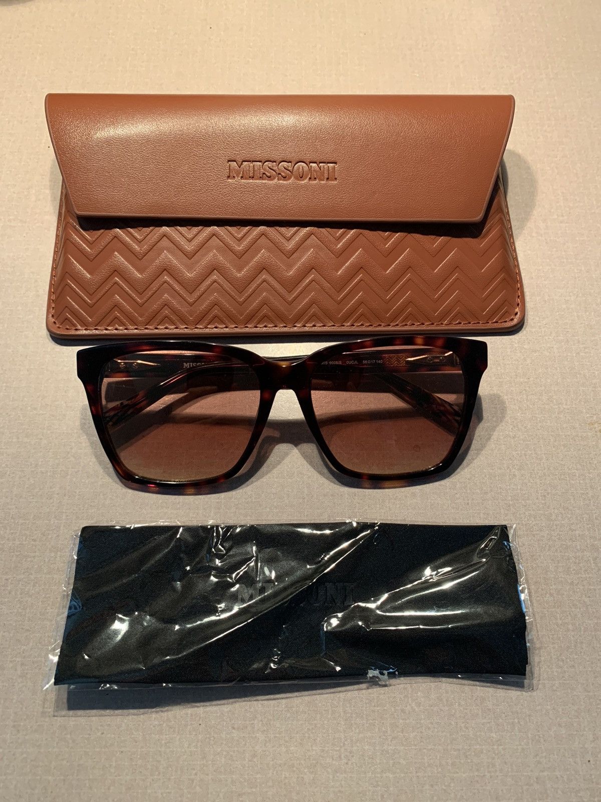 Designer *RARE* New Missoni Sunglasses Size ONE SIZE - 1 Thumbnail