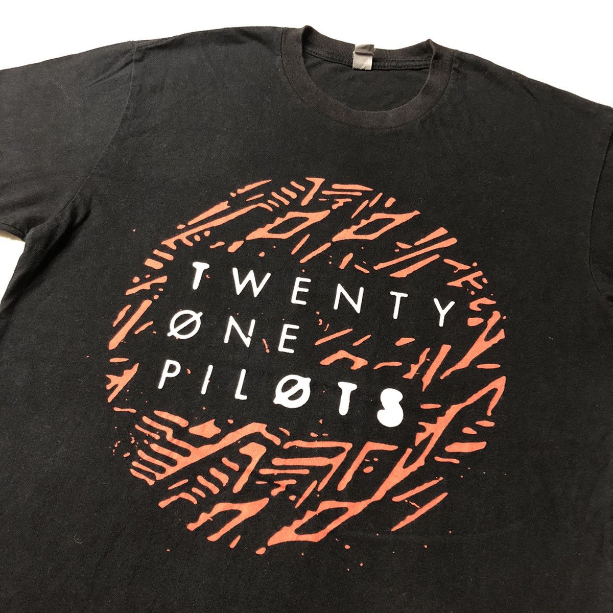 2000S VOLO TEE