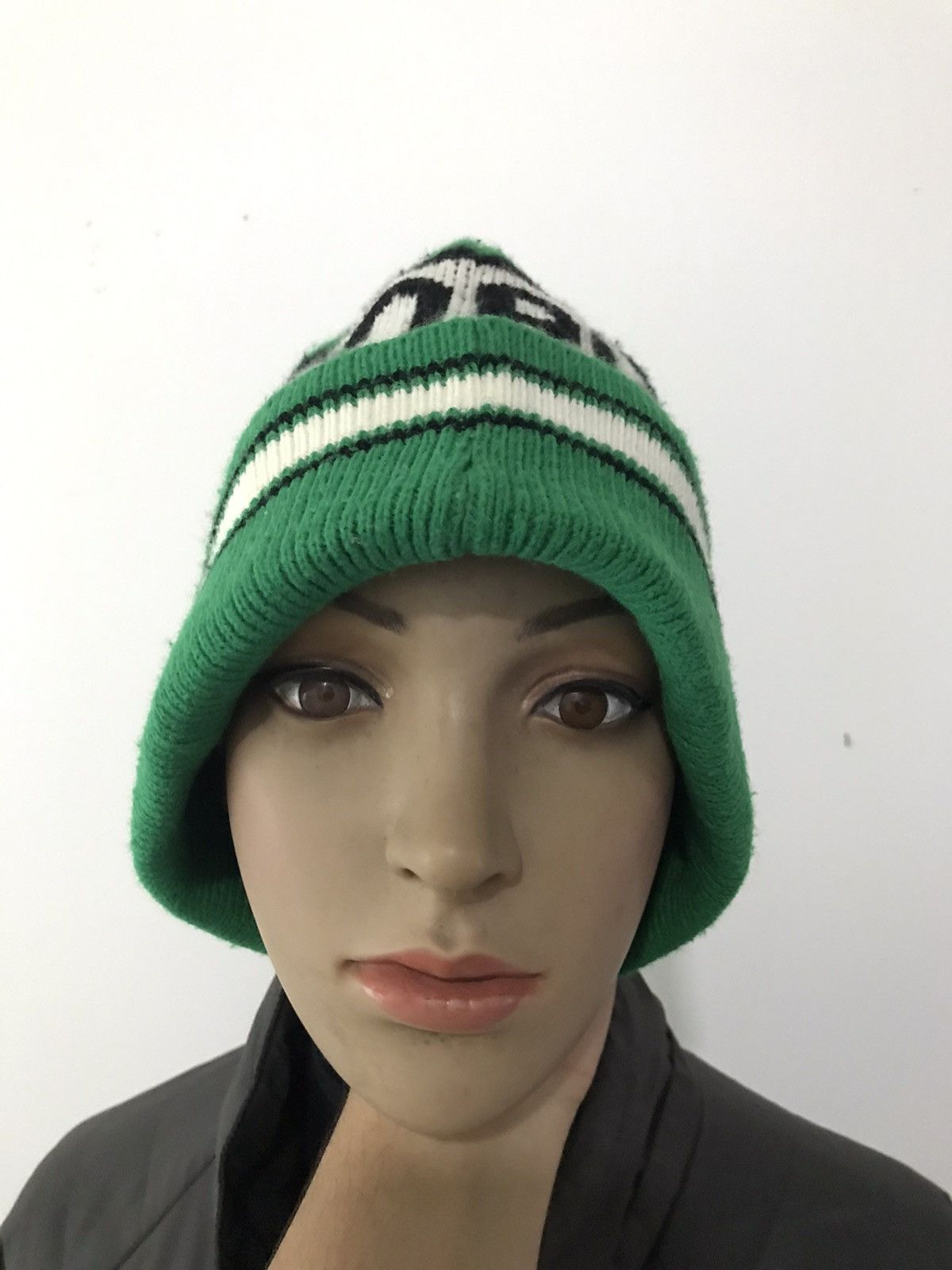 Burton knit Beanie Stripes