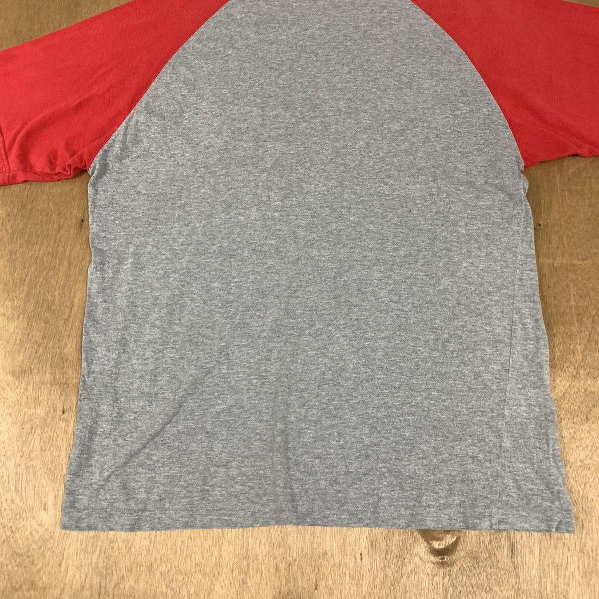 Mickey Mouse × The Letters Vintage 90s MICKEYMOUSE Letterman Raglan Summer Surf Tshirt Size US L / EU 52-54 / 3 - 11 Thumbnail