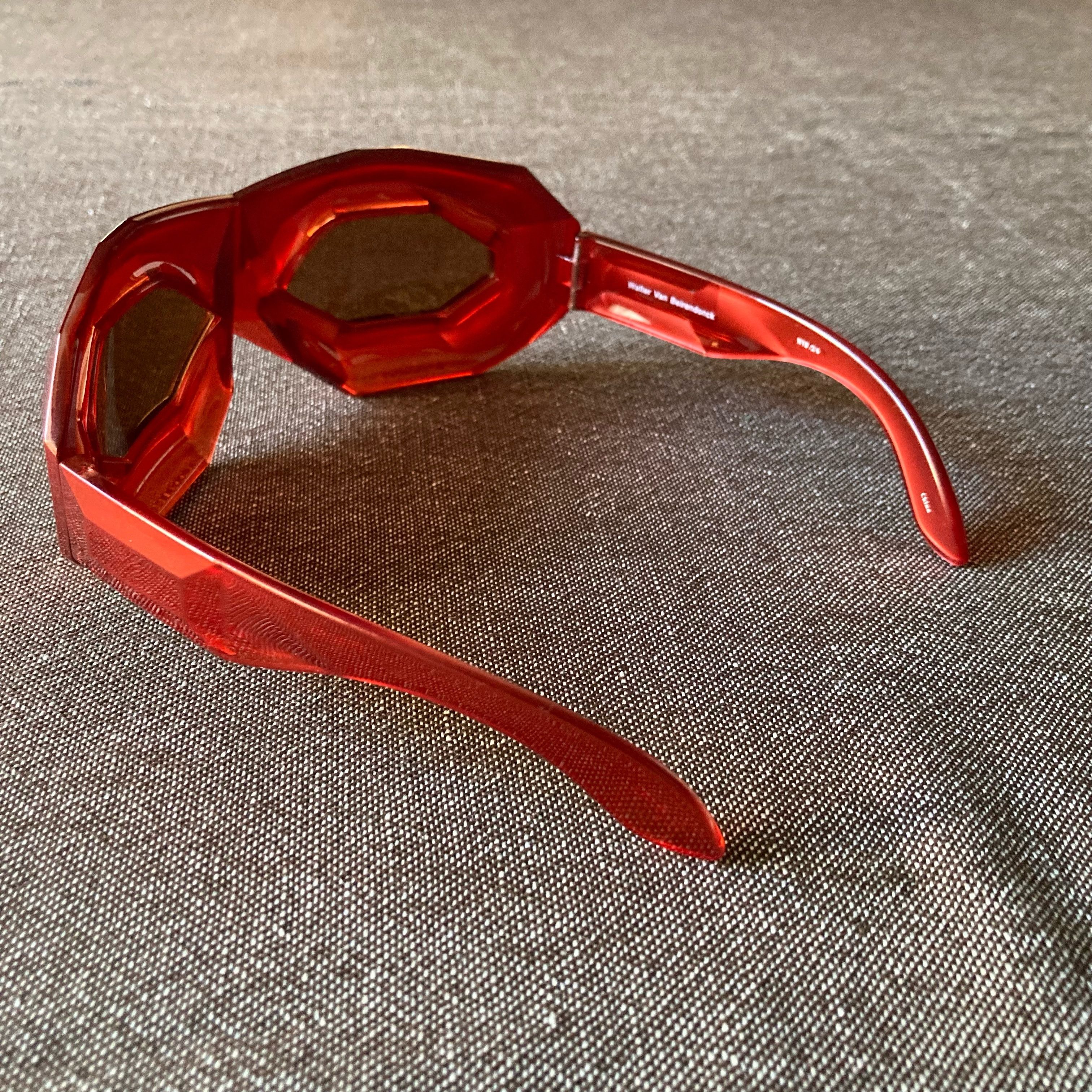 Walter Van Beirendonck Walter Van Beirendonck Red Diamond Sunglasses Size ONE SIZE - 4 Preview