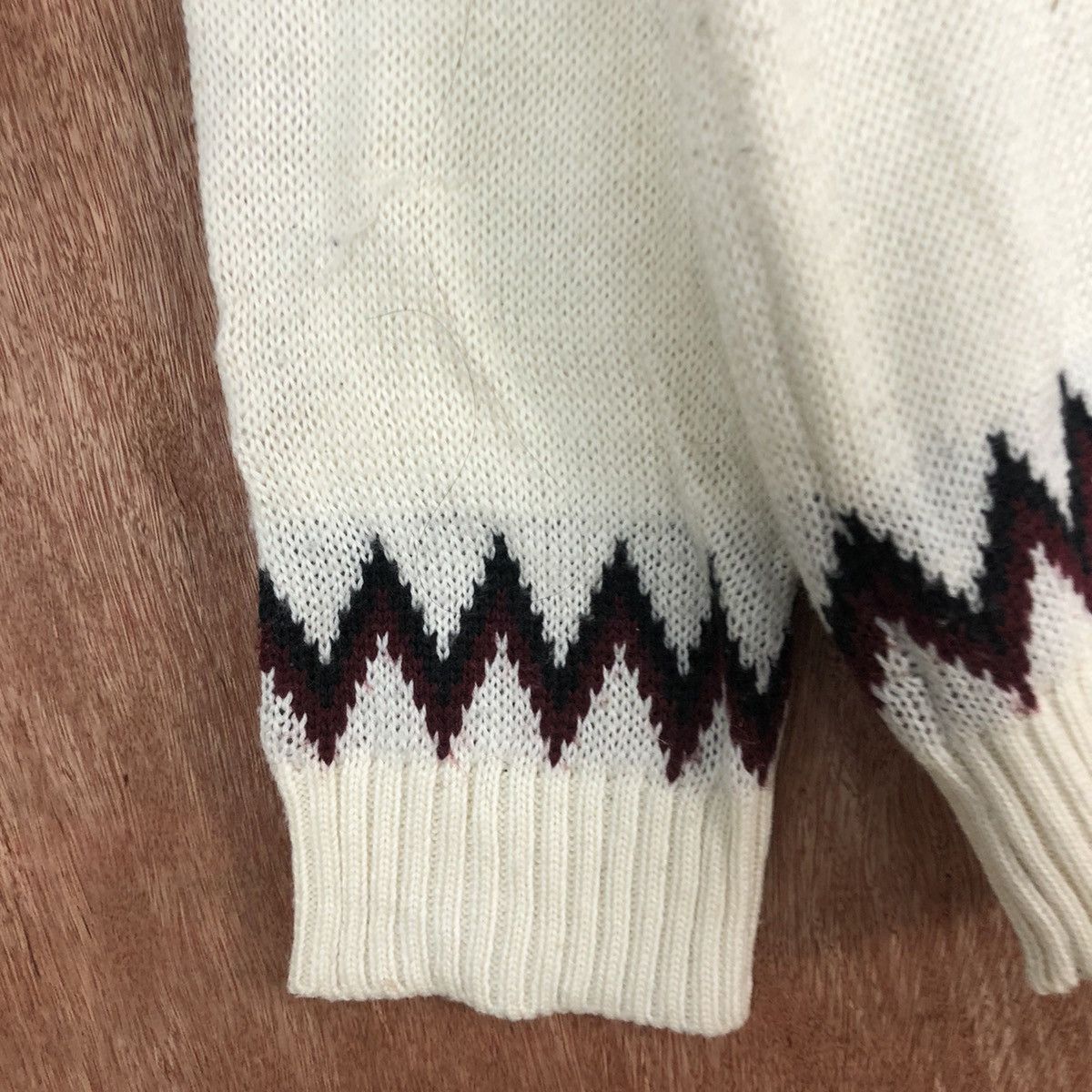 Homespun Knitwear × Japanese Brand DLL GU Japan Navajo art White Knitwear #c580 Size US L / EU 52-54 / 3 - 6 Thumbnail