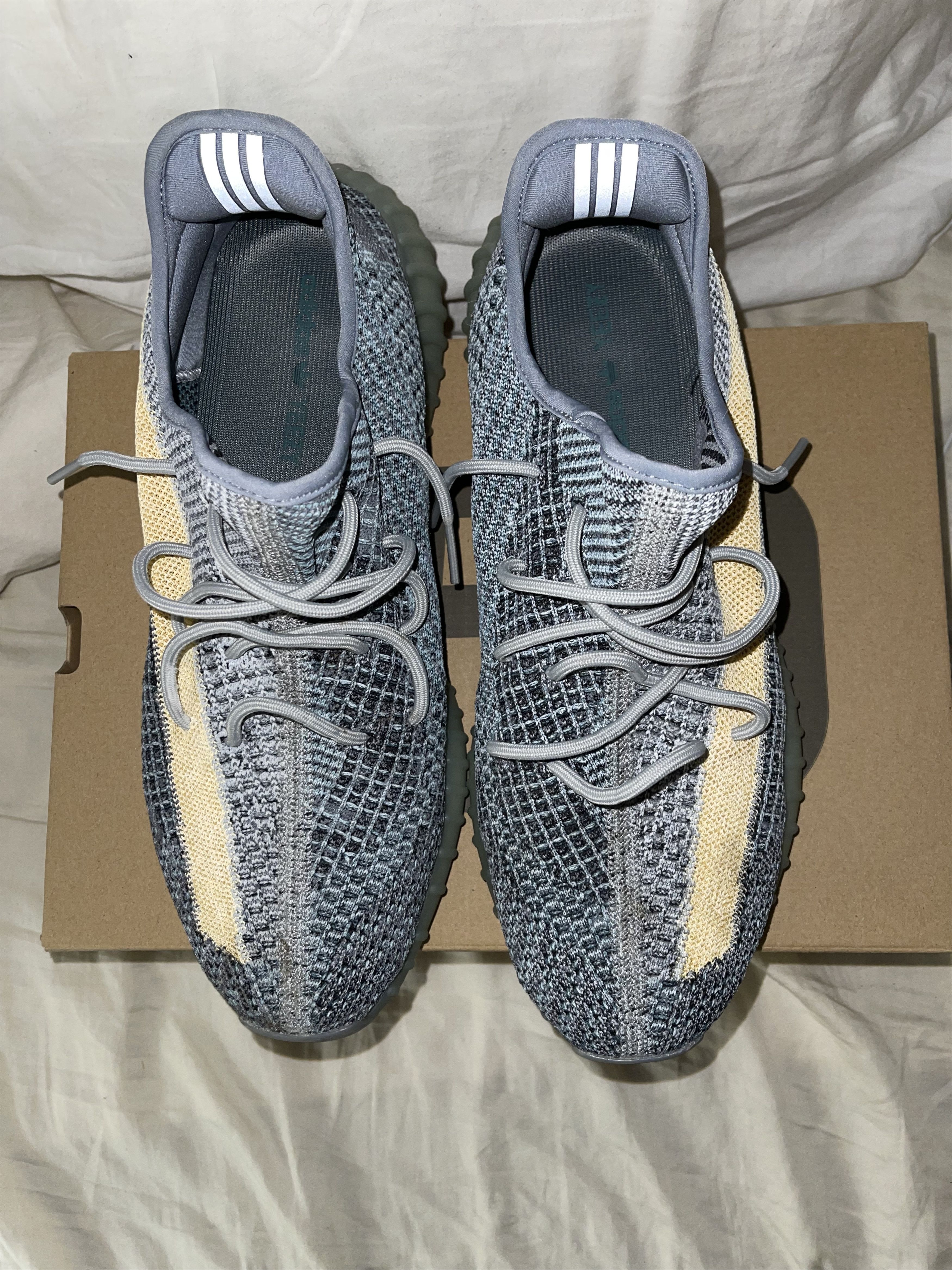 Yeezy 350 V2 - Ash Blue SIZE 15