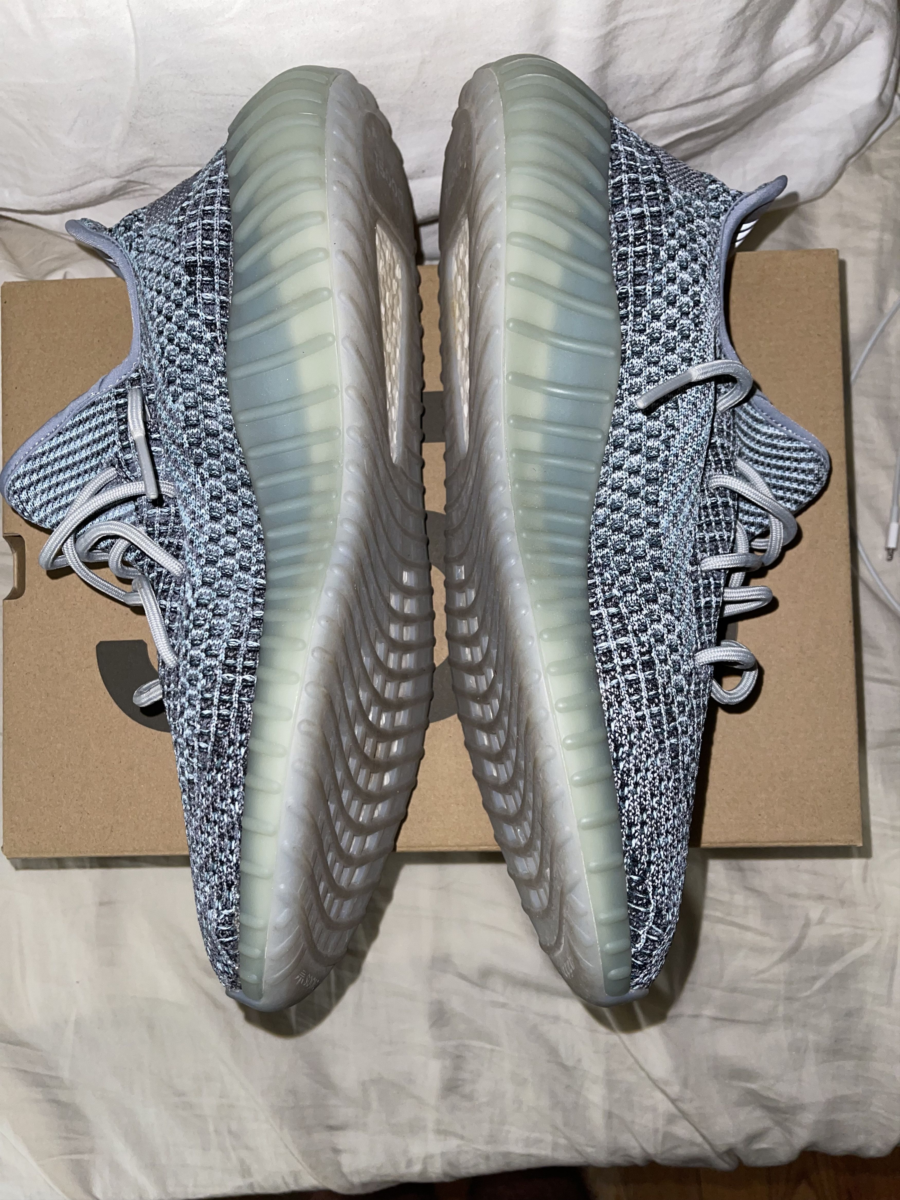 Yeezy 350 V2 - Ash Blue SIZE 15