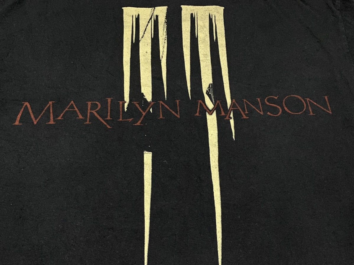 Band Tees × Marilyn Manson × Vintage Vintage Marilyn Manson Overprint Tee Size US L / EU 52-54 / 3 - 6 Thumbnail