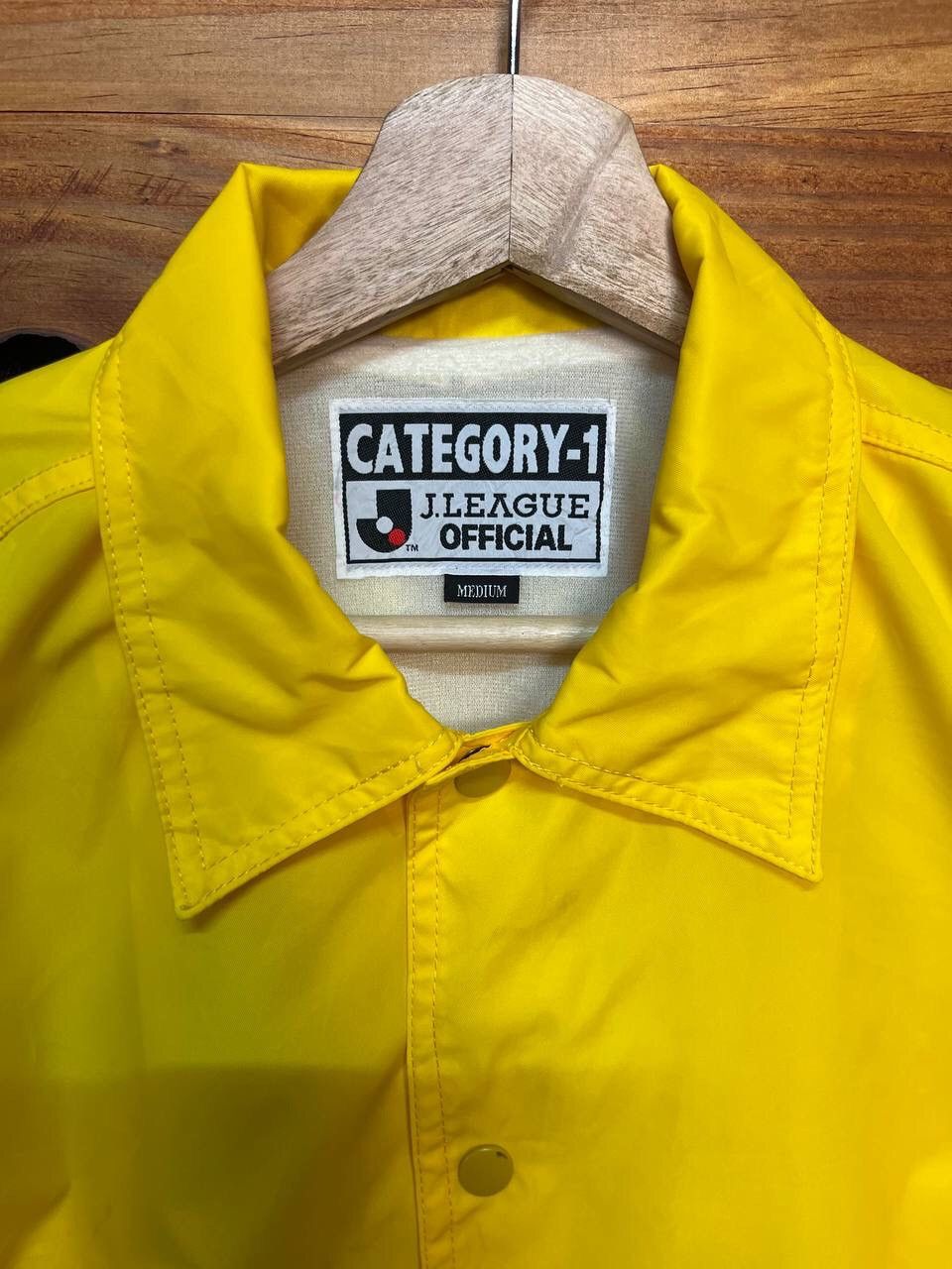 Sports Specialties VINTAGE JEF UNITED SIGNATURE PLAYER COACH JACKET Size US M / EU 48-50 / 2 - 7 Thumbnail