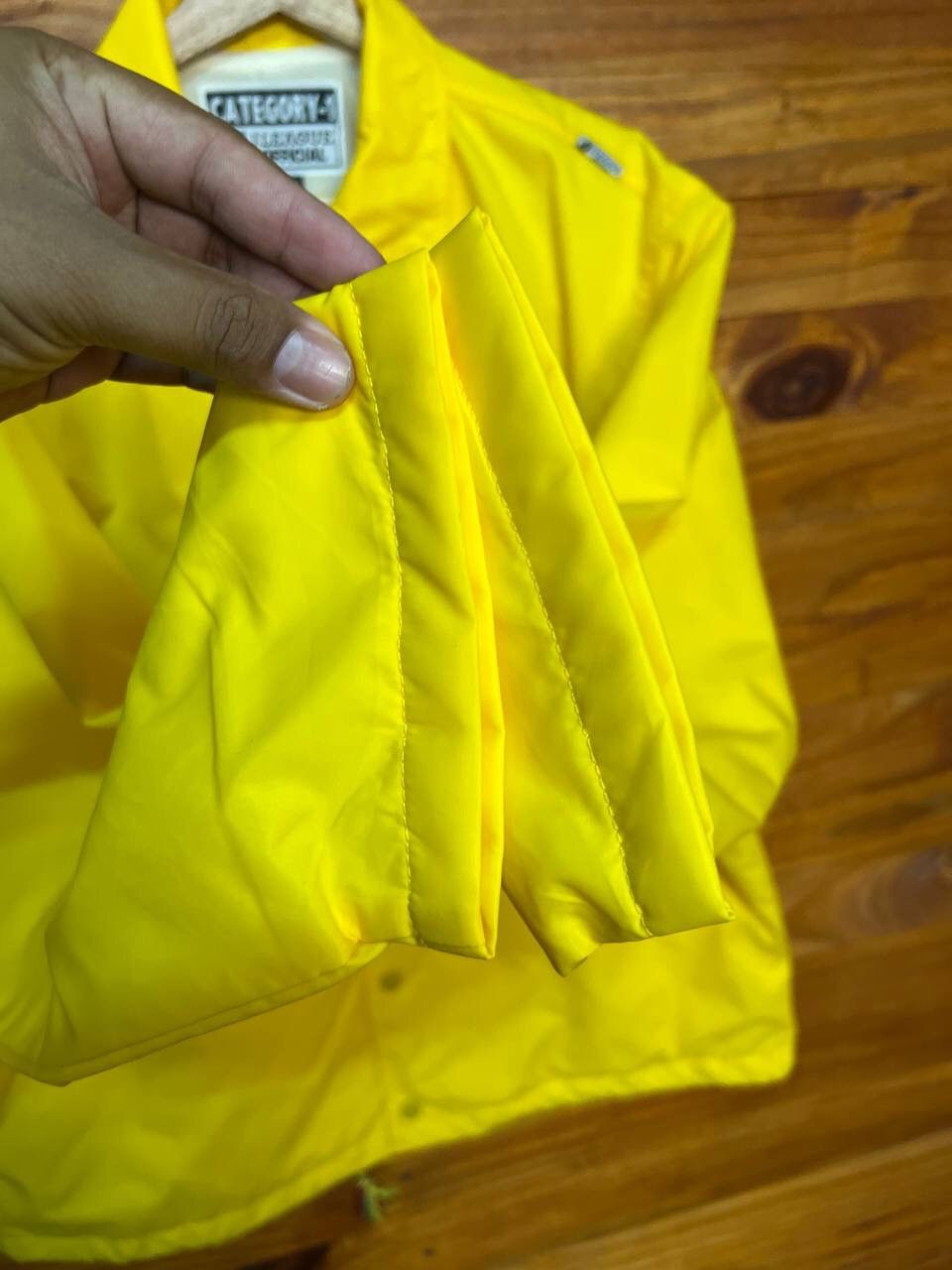 Sports Specialties VINTAGE JEF UNITED SIGNATURE PLAYER COACH JACKET Size US M / EU 48-50 / 2 - 5 Thumbnail