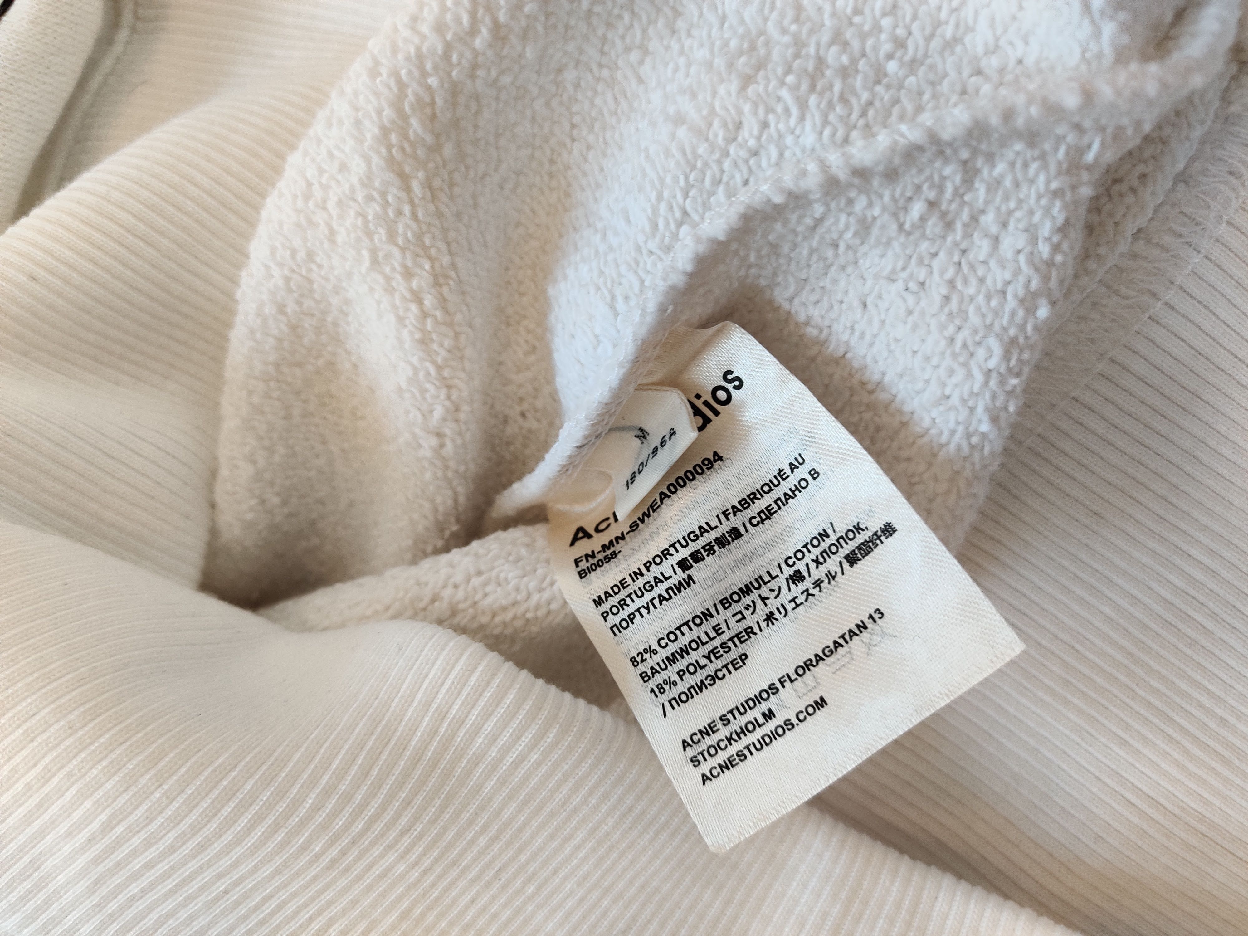 Acne Studios ⚡️QUICK SALE⚡️ Acne Studios White Crewneck Sweater Size US M / EU 48-50 / 2 - 4 Thumbnail