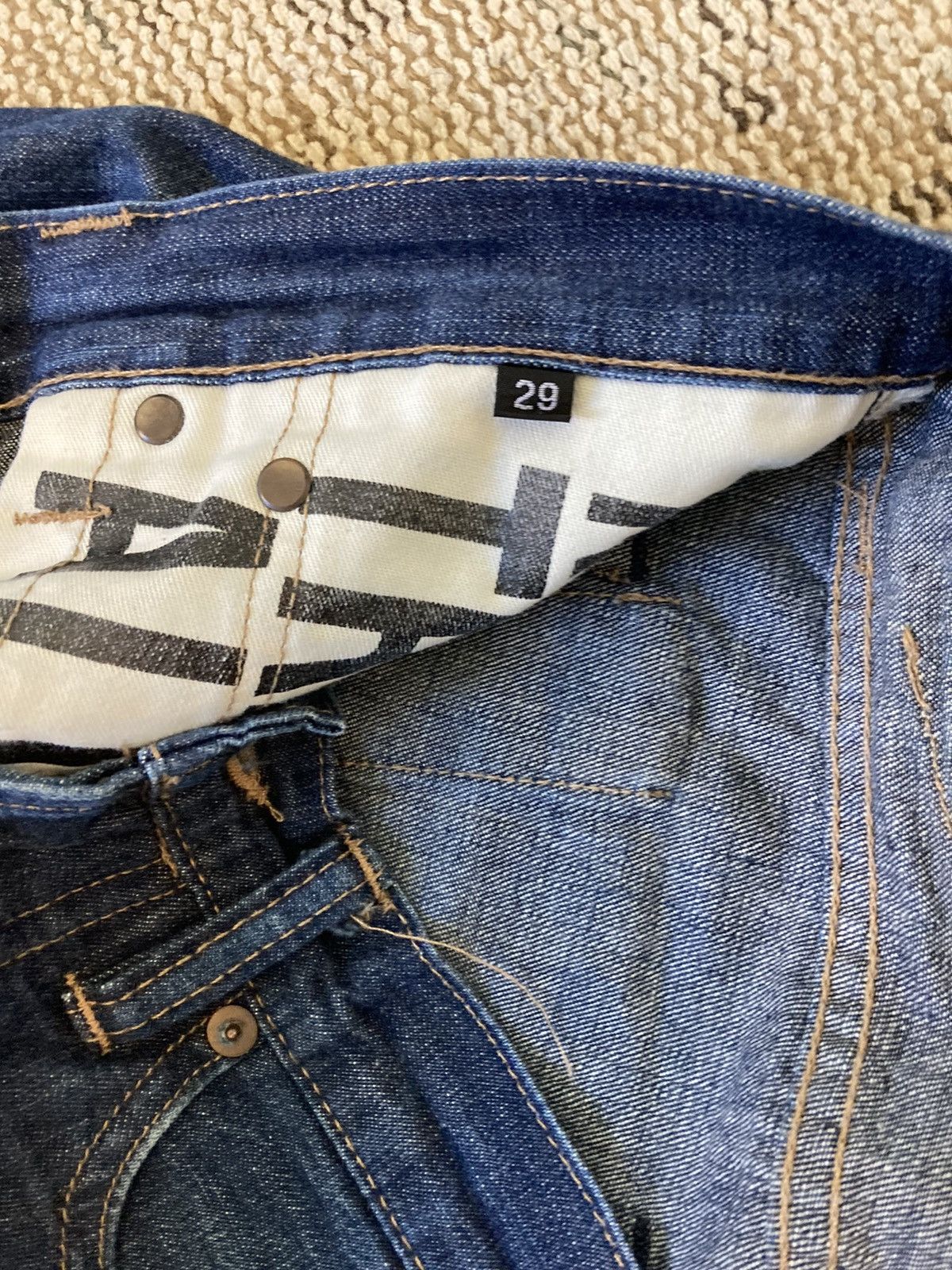 Rogue Territory 11 oz. Stanton Size US 29 - 6 Thumbnail