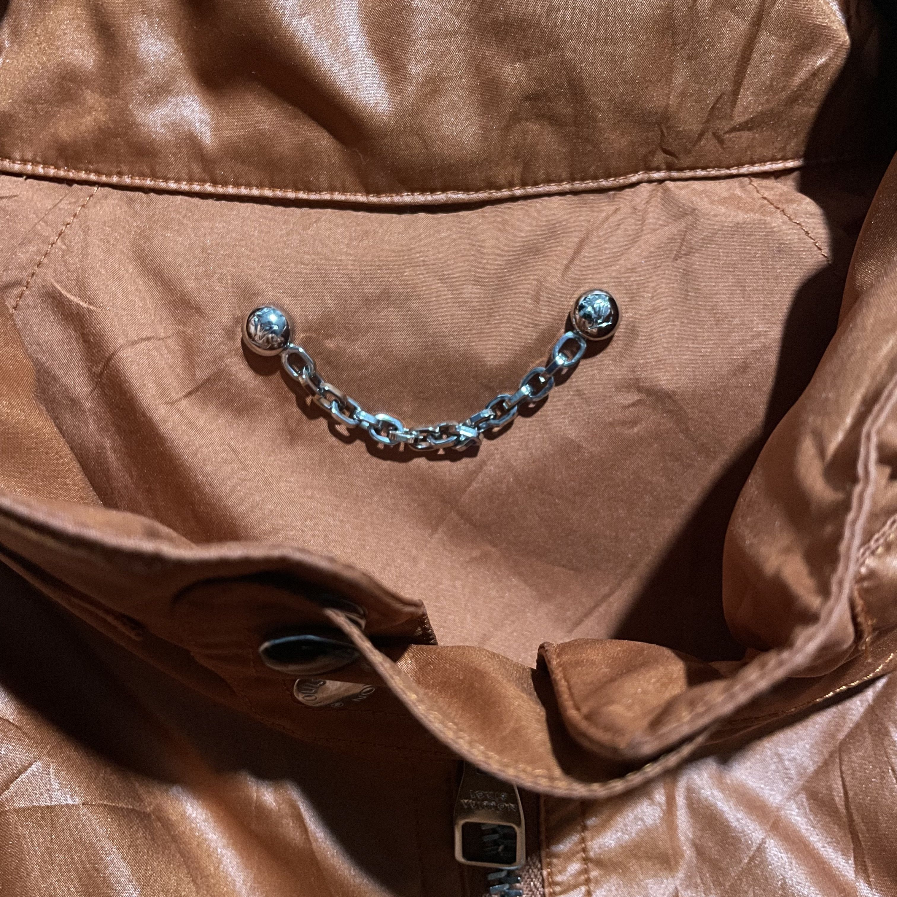 Louis Vuitton Louis Vuitton Parkas Jacket Transformable Waist Bag Size US L / EU 52-54 / 3 - 5 Thumbnail
